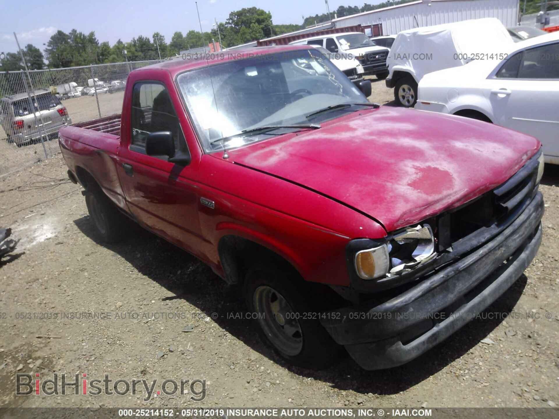 Photo 4F4CR12A3VTM12697 - MAZDA B2300 1997