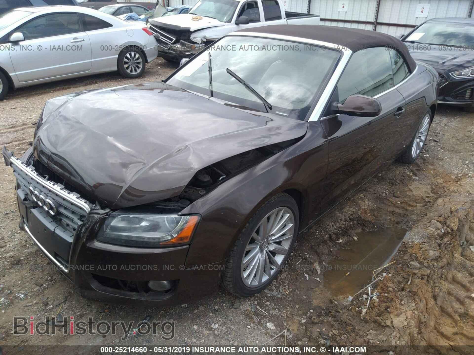 2011 AUDI A5 - VIN: WAULFAFH2BN009798 - Фото 2