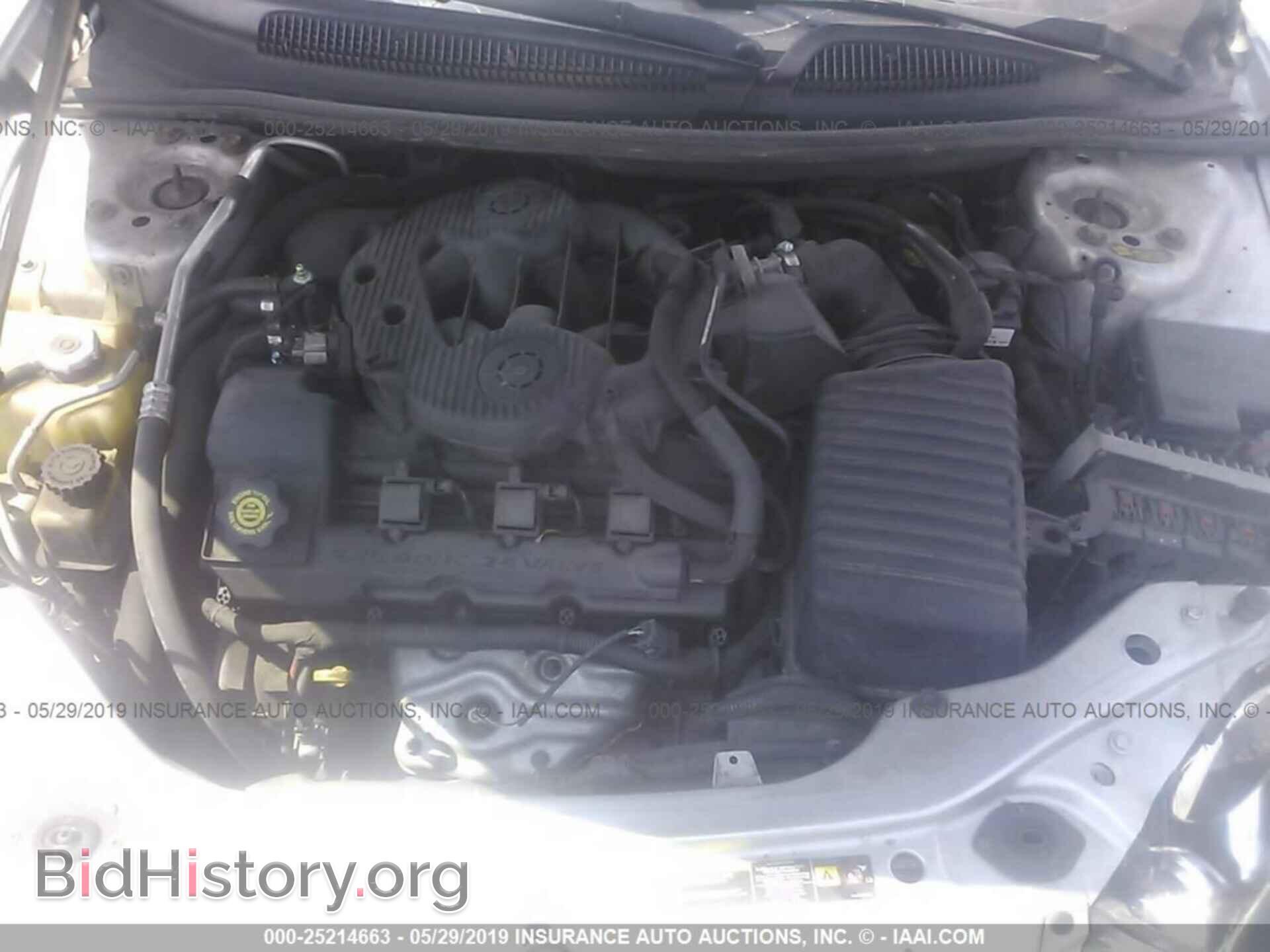 2004 CHRYSLER SEBRING - VIN: 1C3EL56R84N272373 - Фото 10