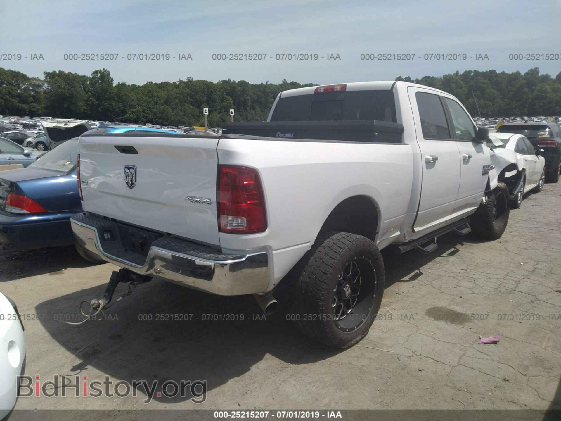 2017 RAM 2500 - VIN: 3C6UR5DL2HG587843 - Photo 4