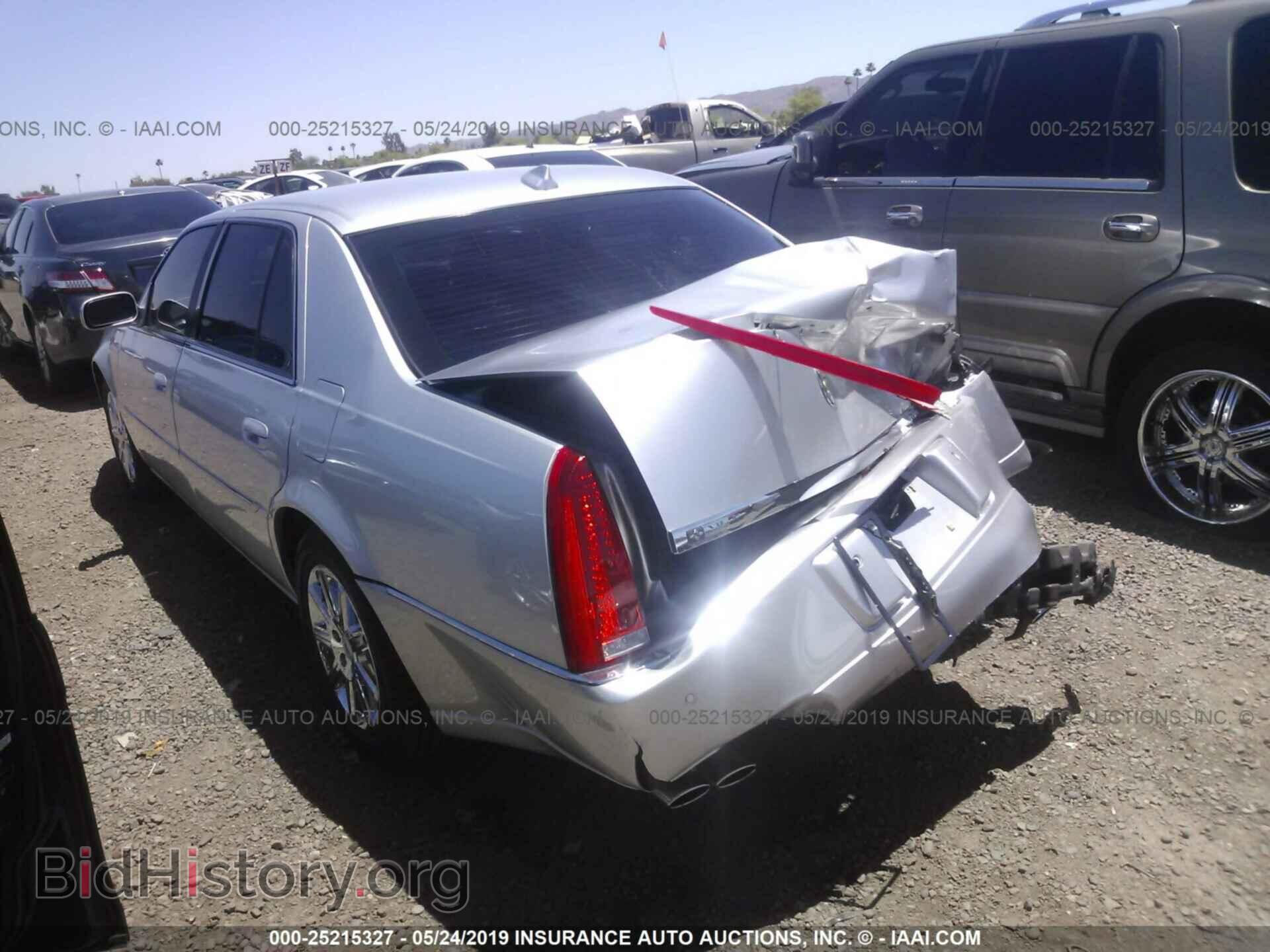 2011 CADILLAC DTS - VIN: 1G6KH5E60BU117104 - Фото 3