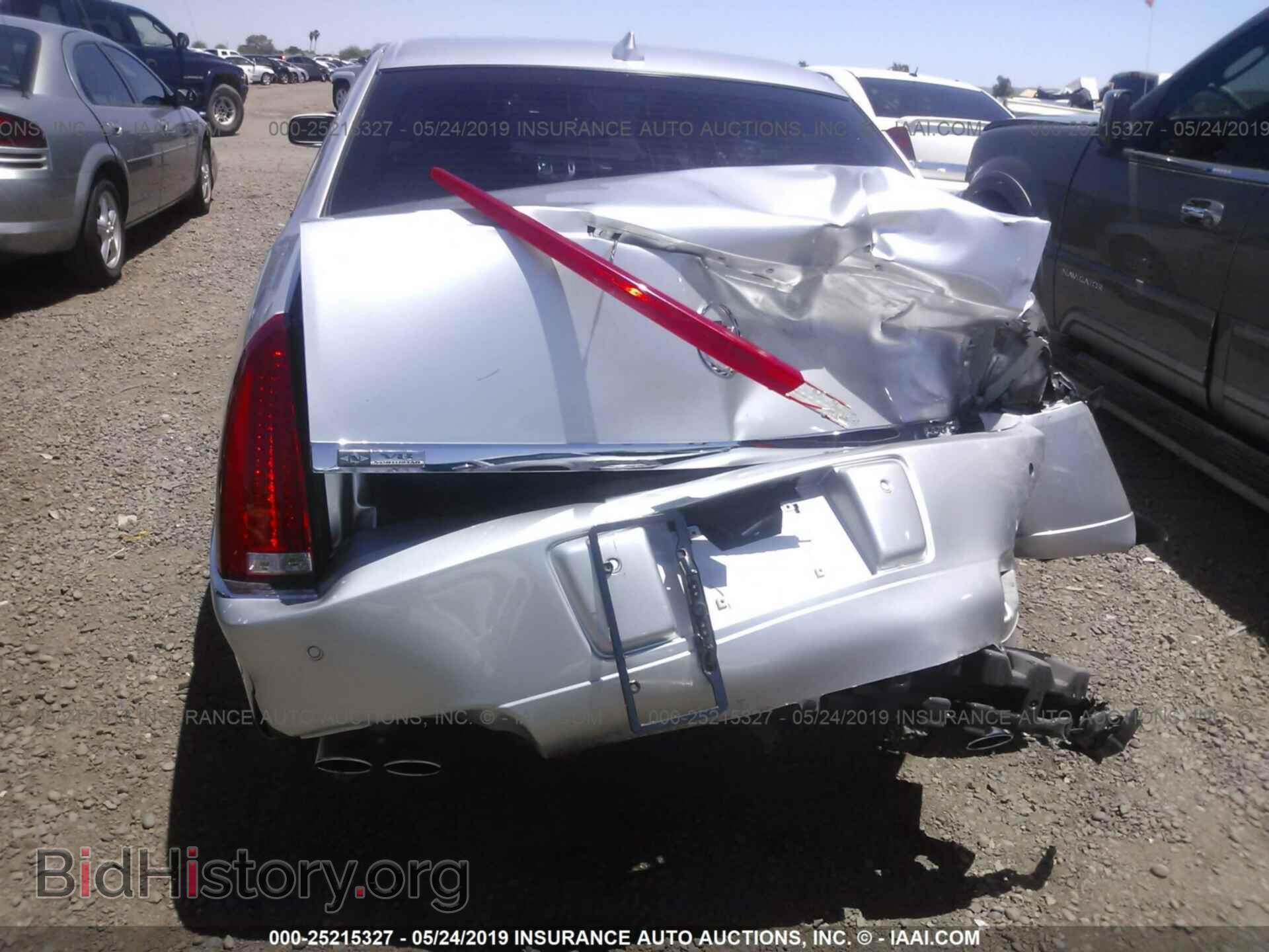 2011 CADILLAC DTS - VIN: 1G6KH5E60BU117104 - Фото 6