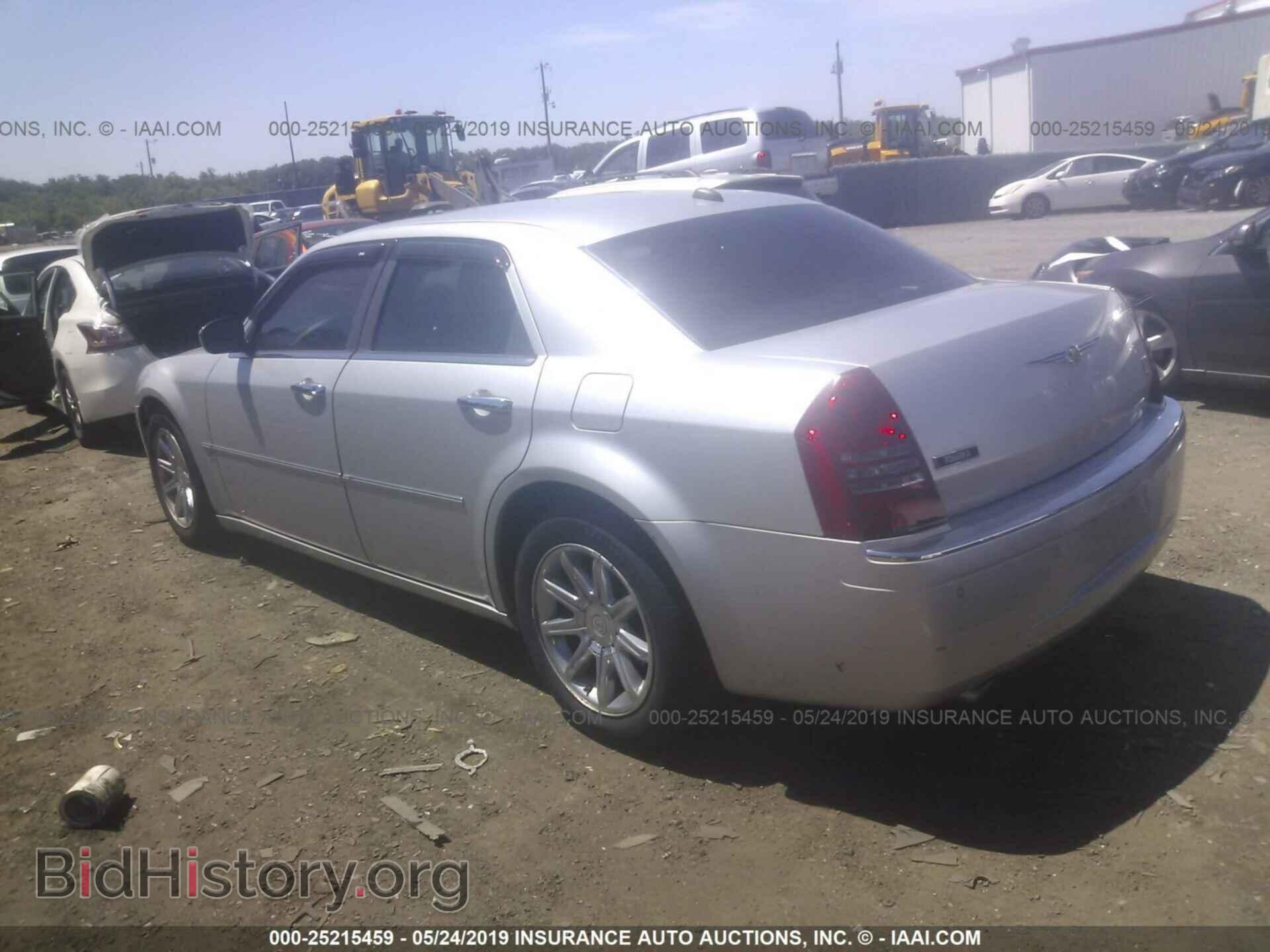 2006 CHRYSLER 300C - VIN: 2C3LA63HX6H170955 - Фото 3