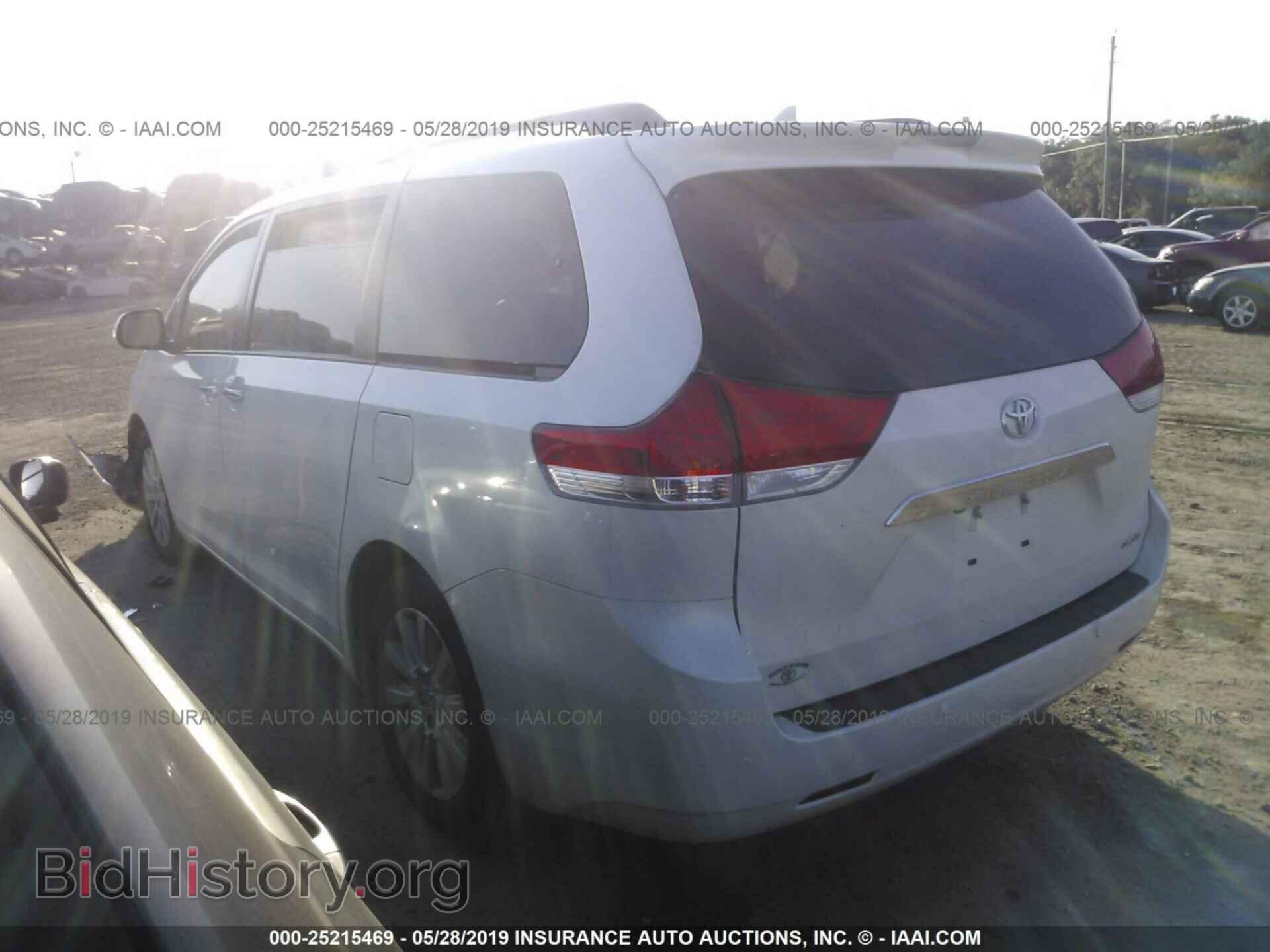2013 TOYOTA SIENNA - VIN: 5TDYK3DC8DS335741 - Фото 3