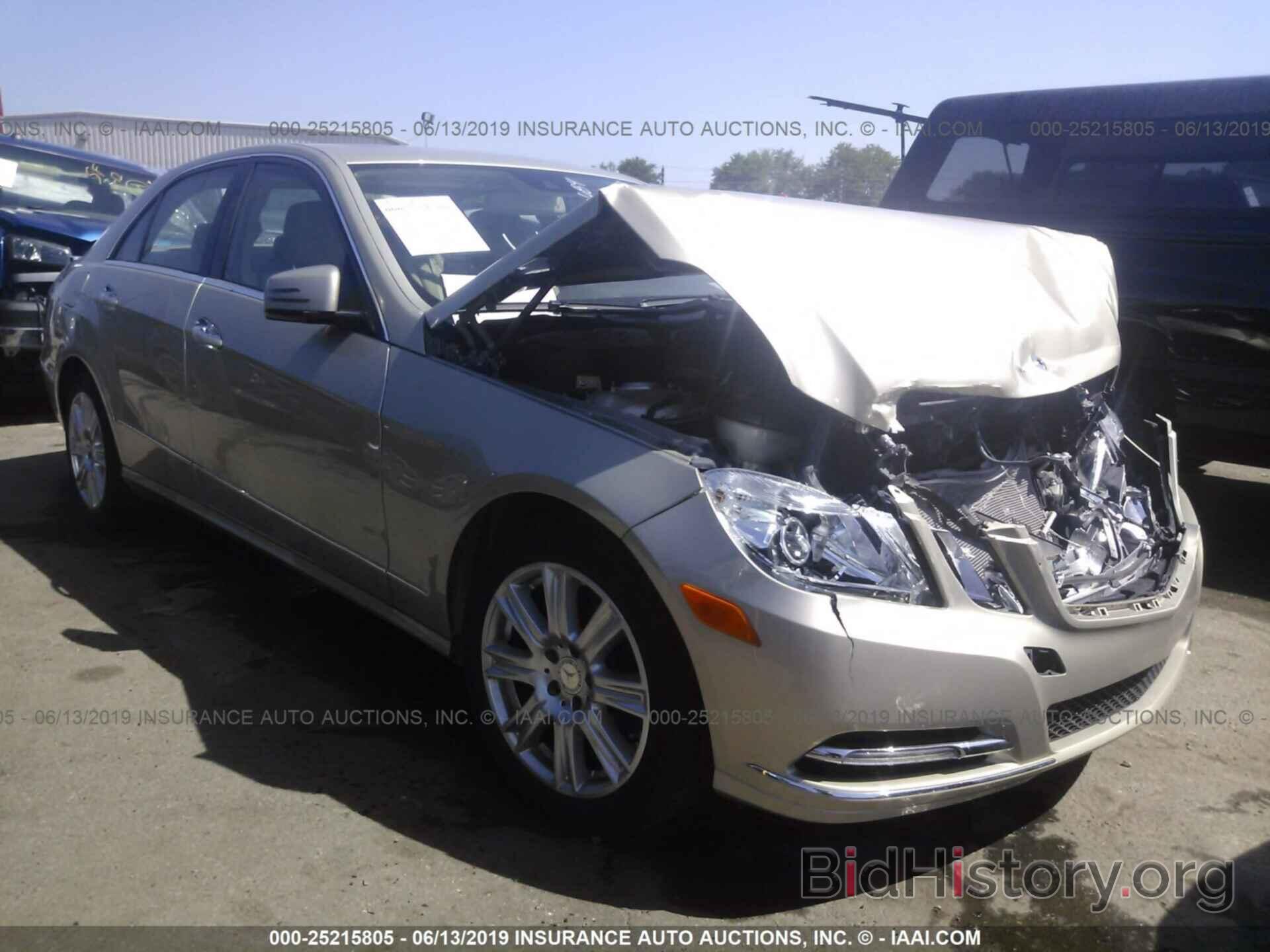 Photo WDDHF8JB5DA674716 - MERCEDES-BENZ E 2013