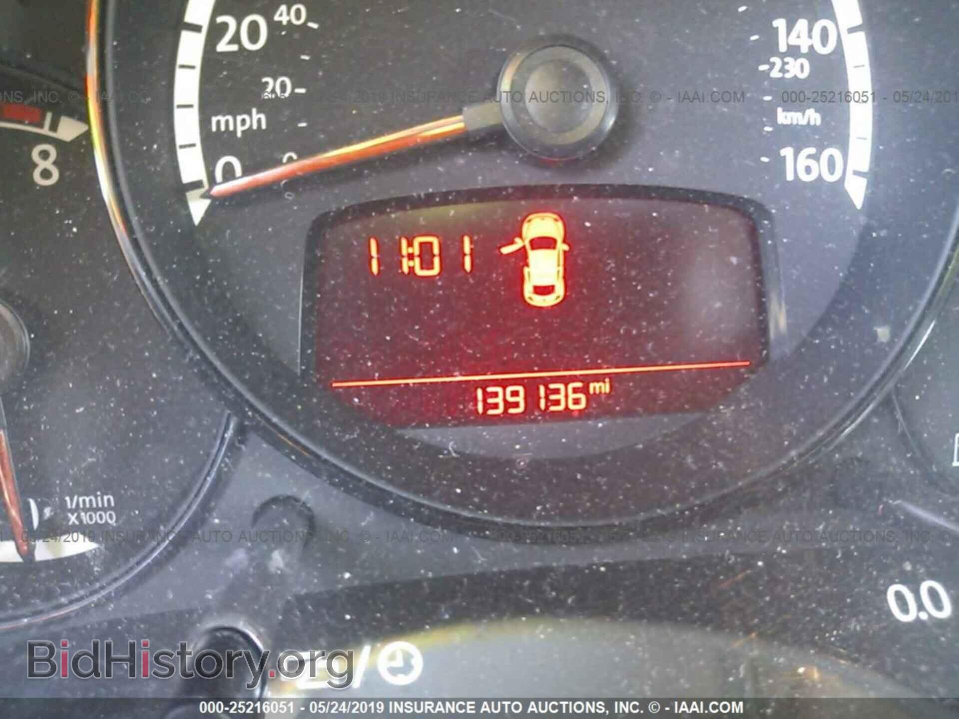 2013 VOLKSWAGEN BEETLE - VIN: 3VW5P7AT7DM800197 - Фото 7