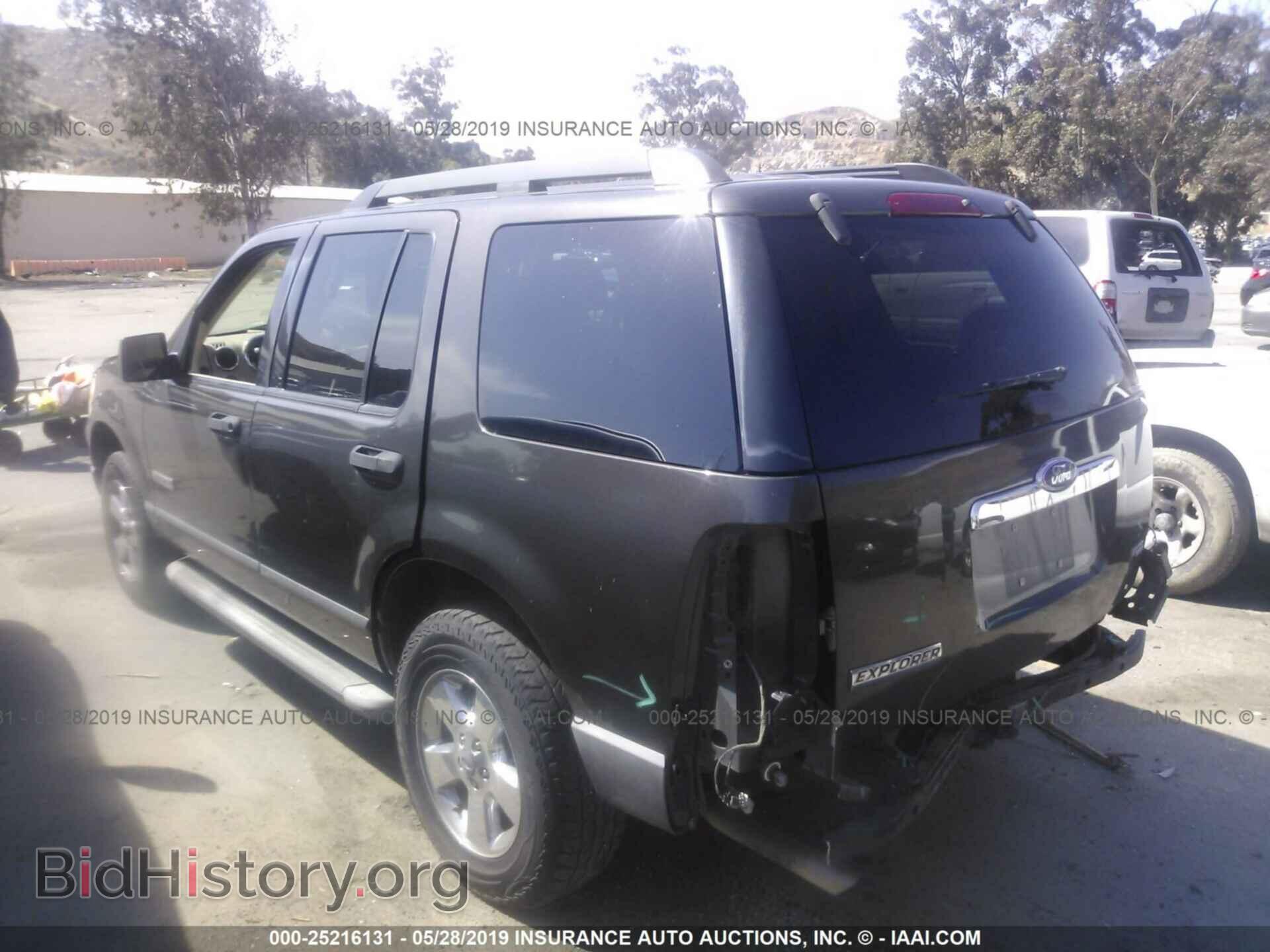 2006 Ford Explorer - VIN: 1FMEU62E36ZA01634 - Photo 3