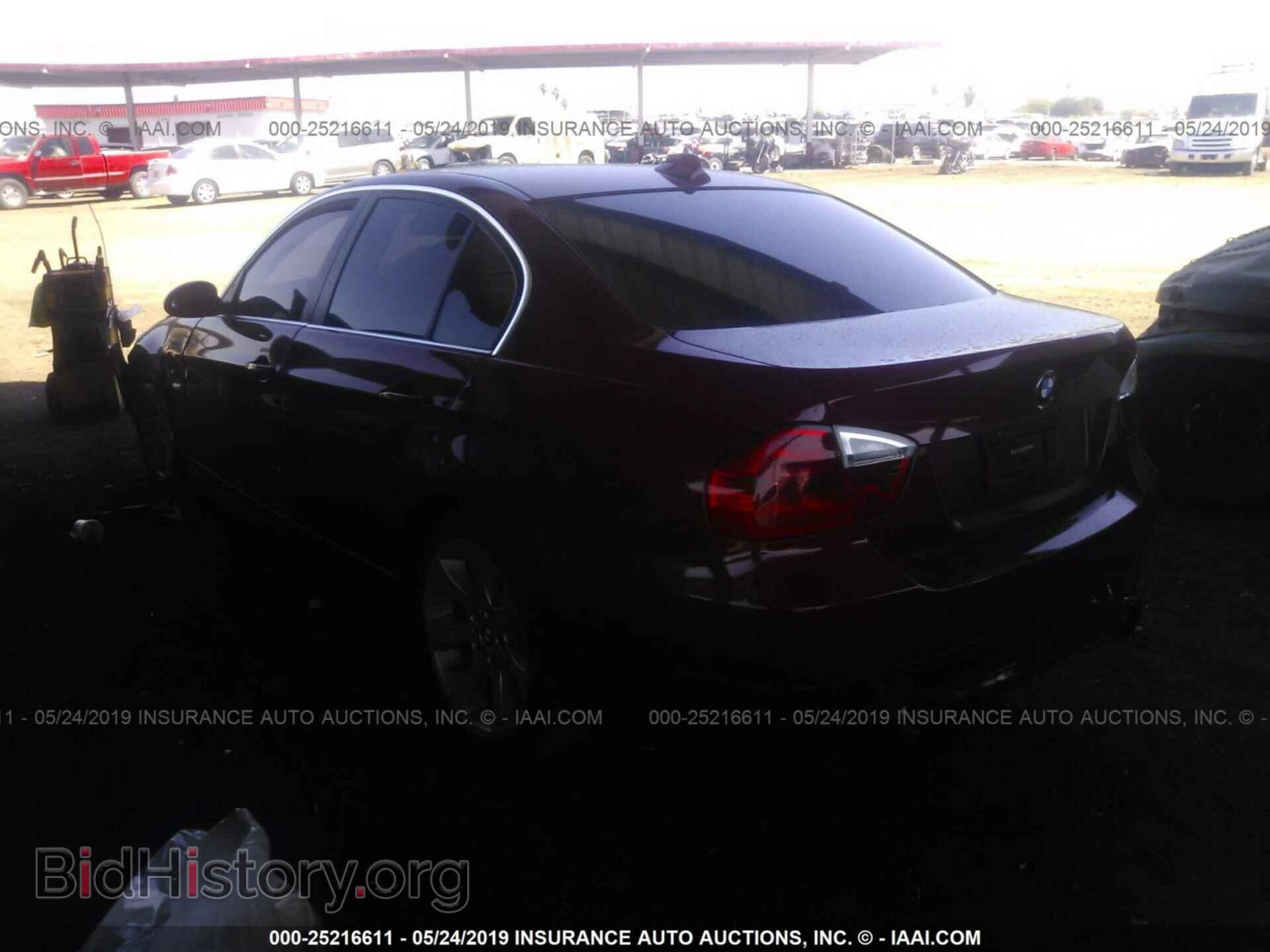 2007 BMW 335 - VIN: WBAVB73557VH21122 - Фото 3