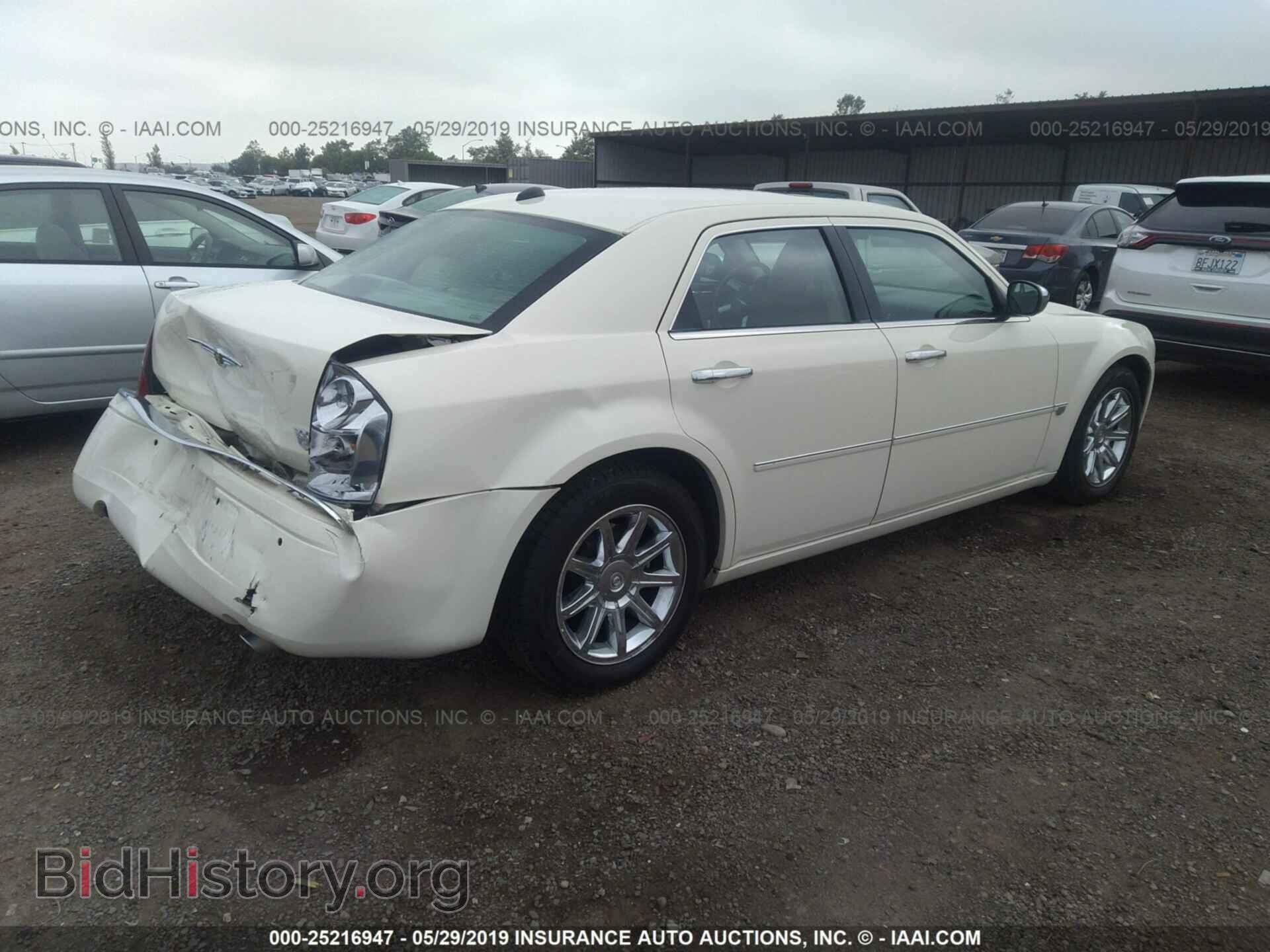 2006 CHRYSLER 300C - VIN: 2C3LA63H06H109064 - Фото 4