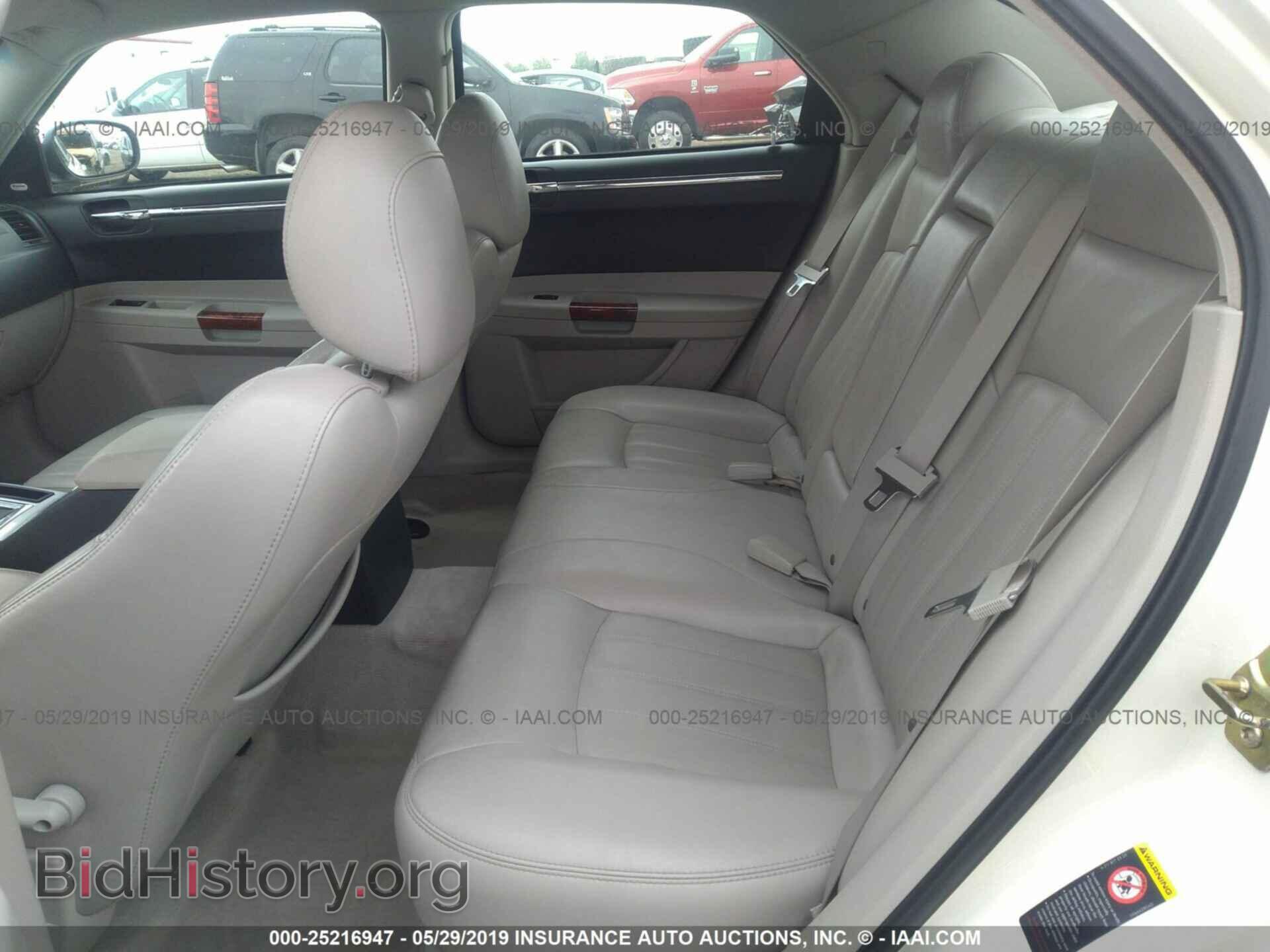 2006 CHRYSLER 300C - VIN: 2C3LA63H06H109064 - Фото 8