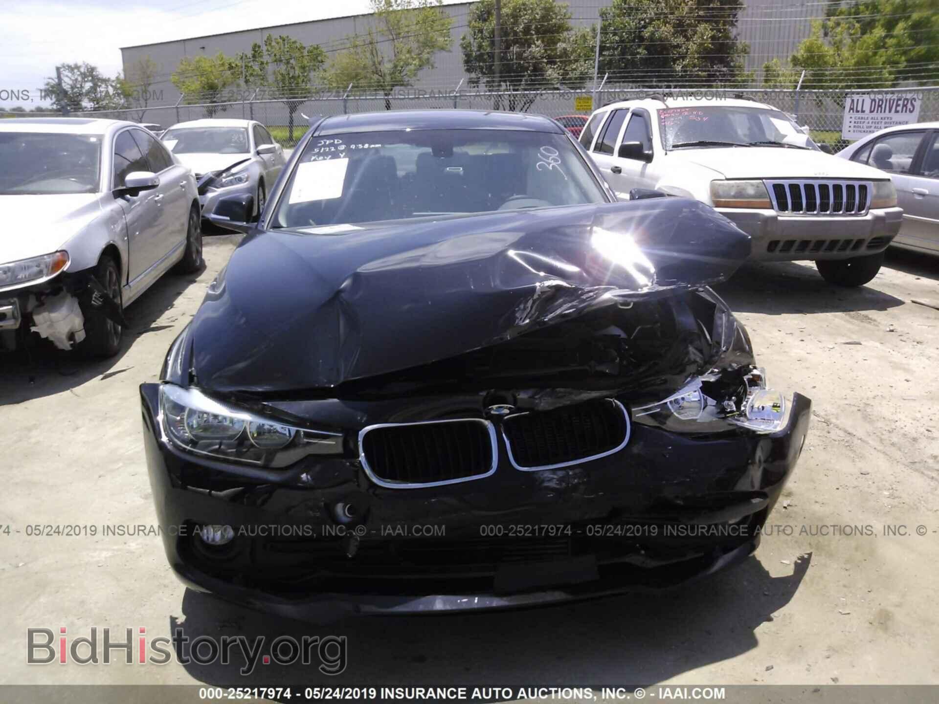 2016 BMW 320 - VIN: WBA8A9C54GK618705 - Фото 6