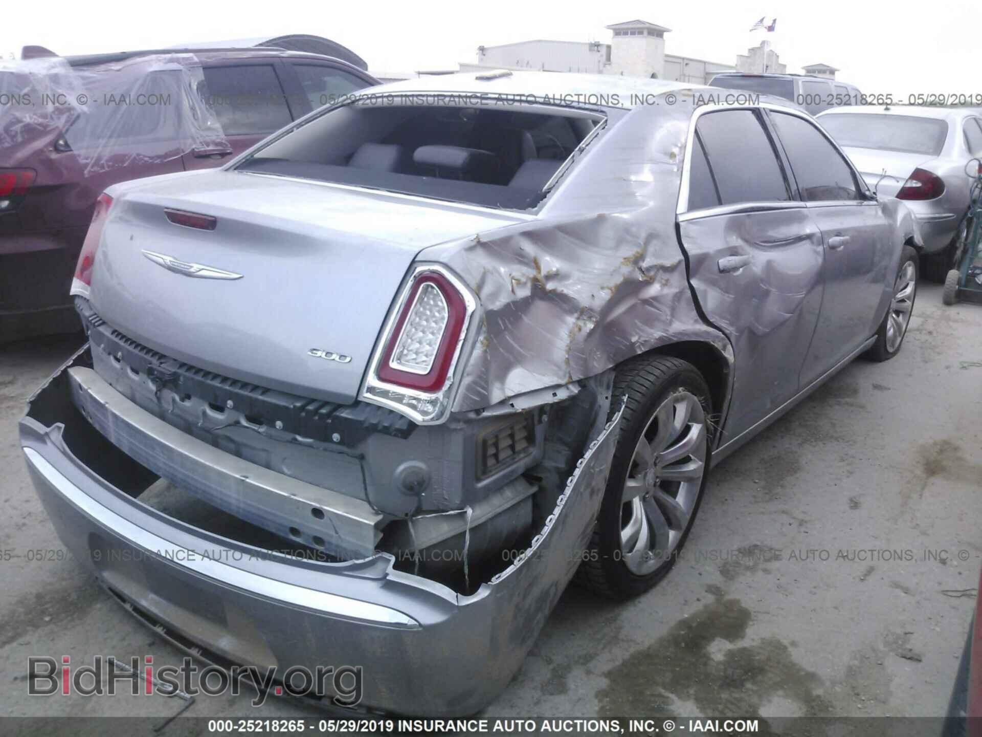 2016 CHRYSLER 300 - VIN: 2C3CCAAGXGH313878 - Фото 4