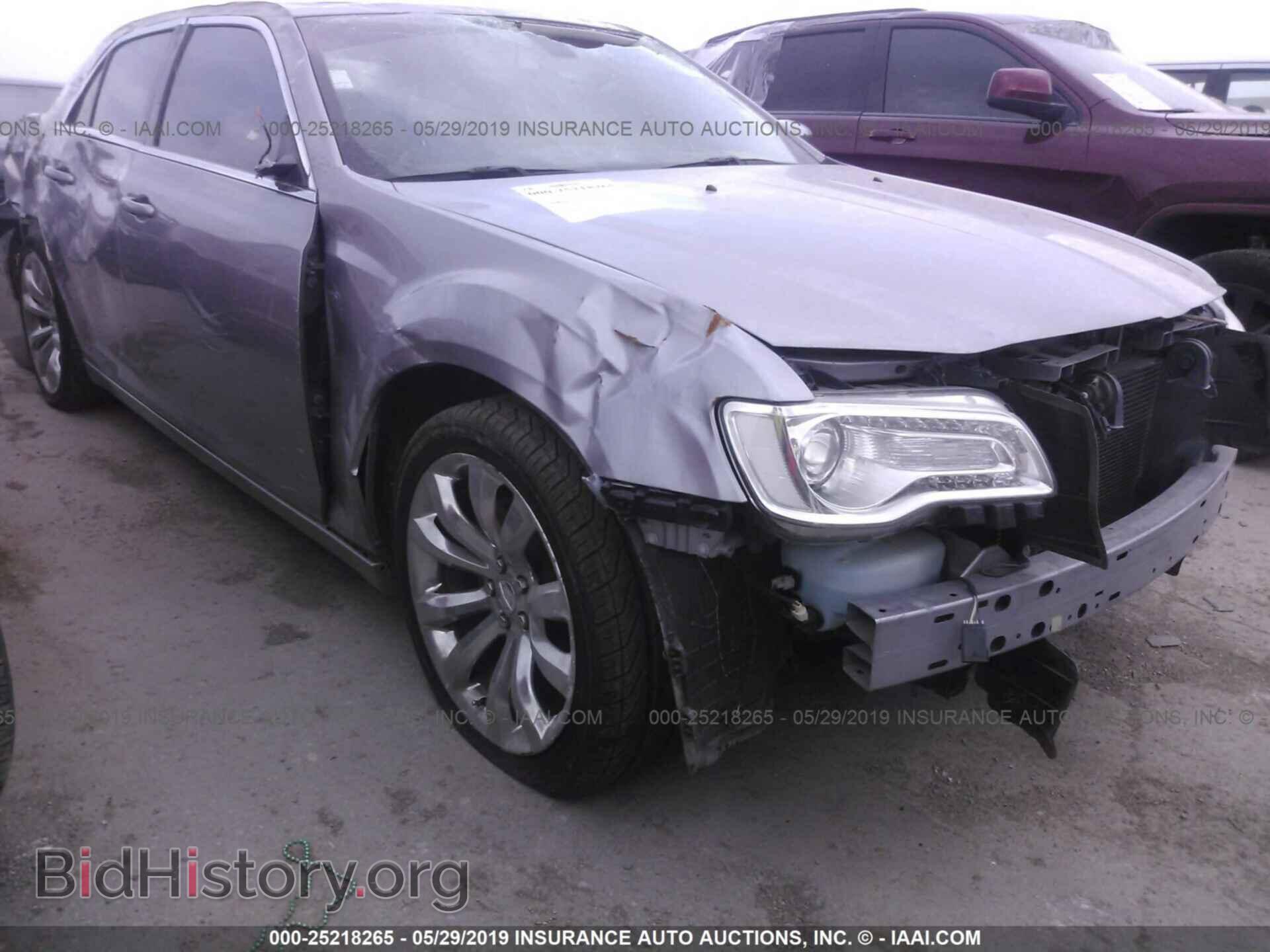 2016 CHRYSLER 300 - VIN: 2C3CCAAGXGH313878 - Фото 6