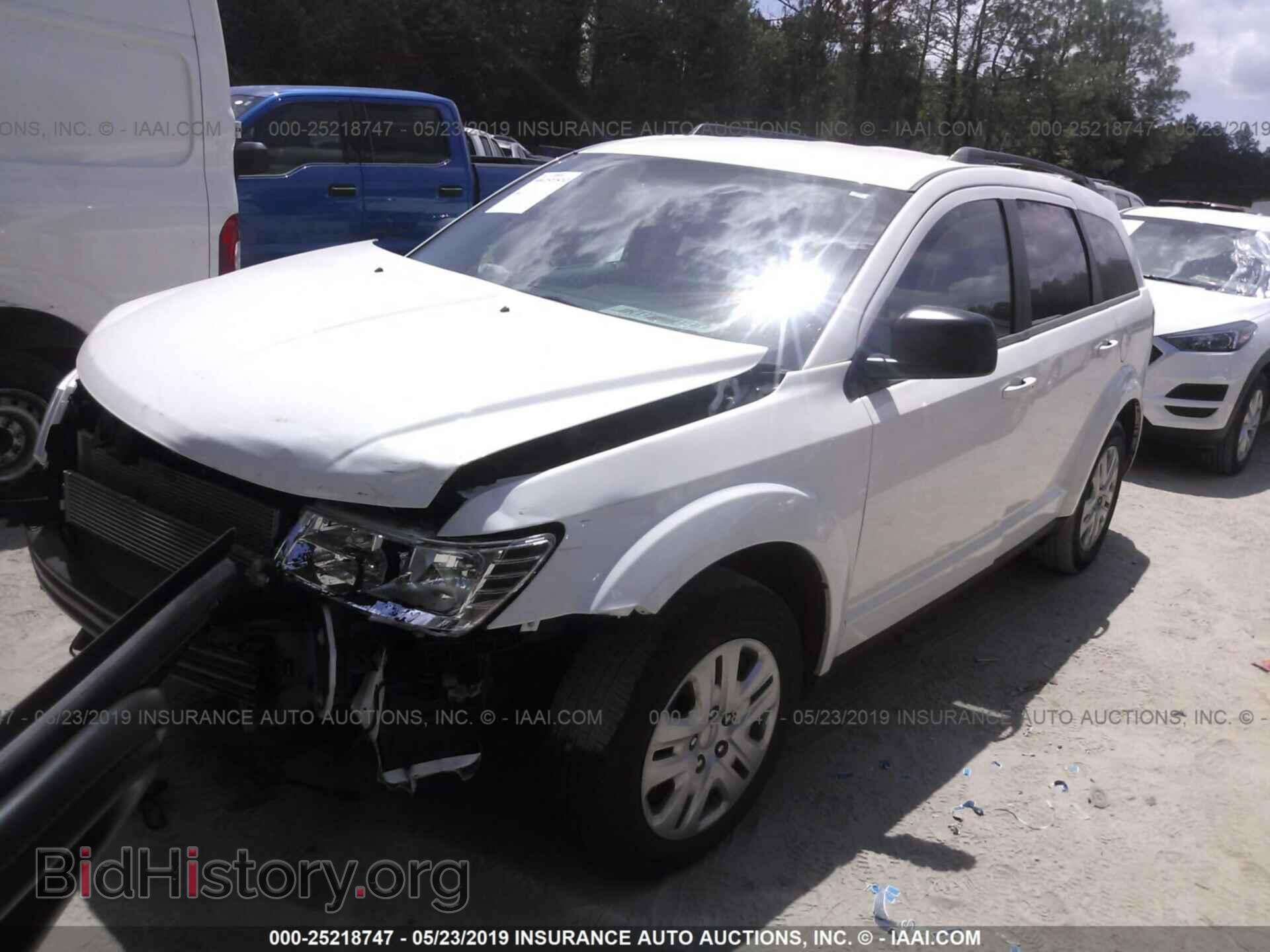 2018 DODGE JOURNEY - VIN: 3C4PDCAB2JT303807 - Фото 2