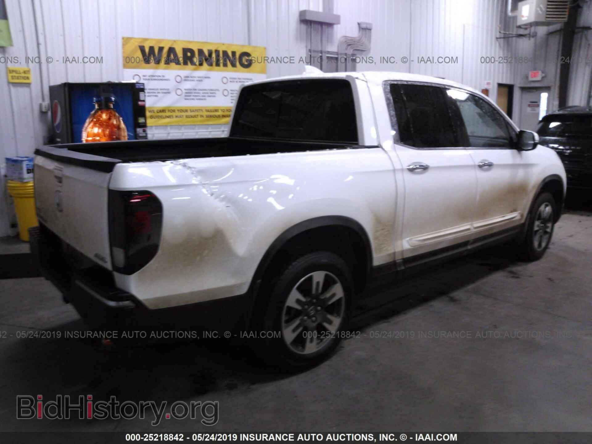 2019 HONDA RIDGELINE - VIN: 5FPYK3F78KB017563 - Фото 4