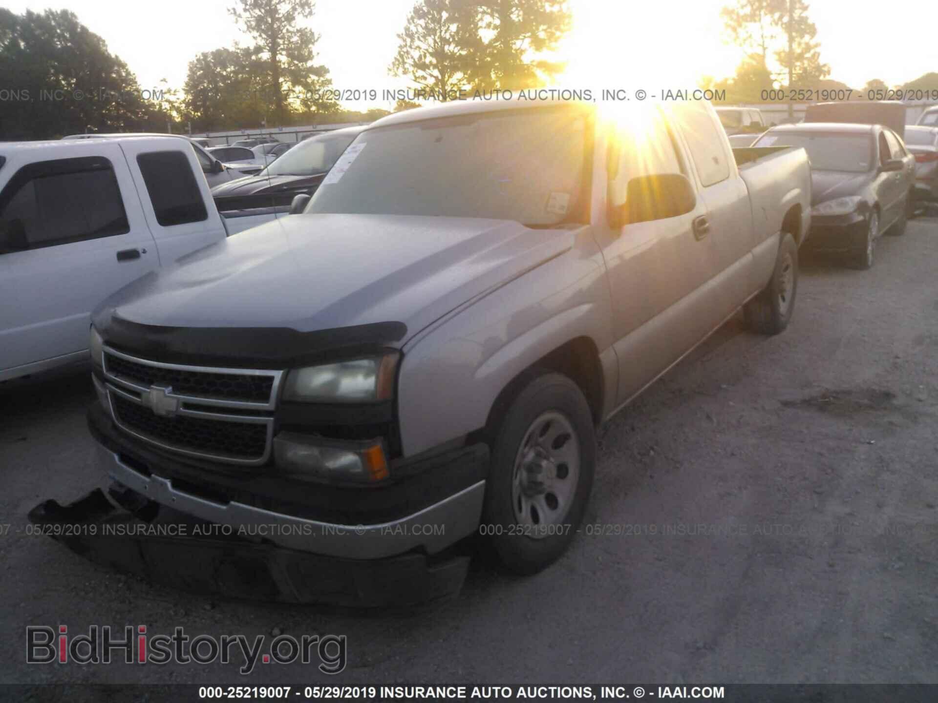 2007 CHEVROLET SILVERADO - VIN: 1GCEC19V97Z203329 - Фото 2