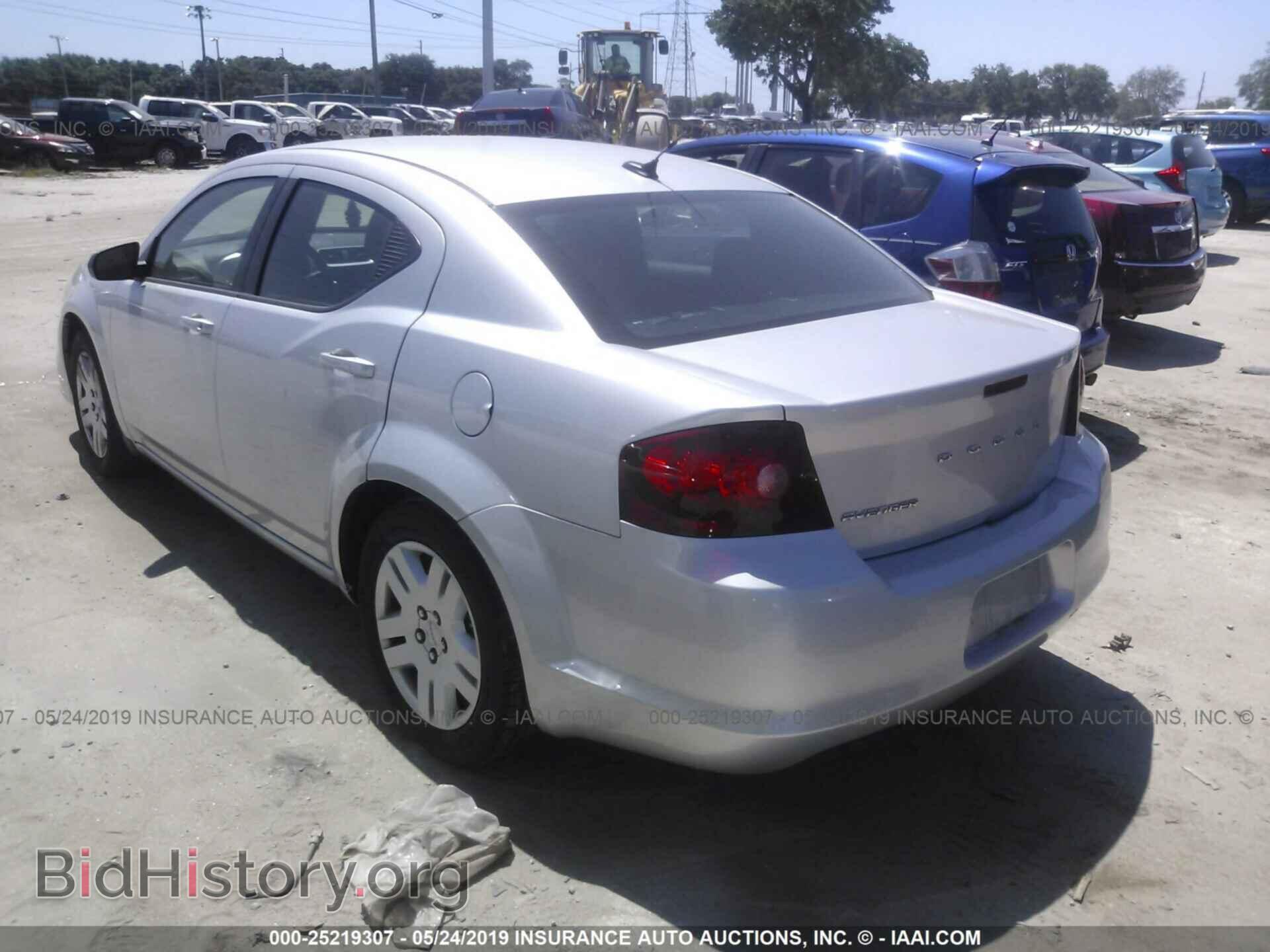 2011 DODGE AVENGER - VIN: 1B3BD4FB0BN561321 - Фото 3
