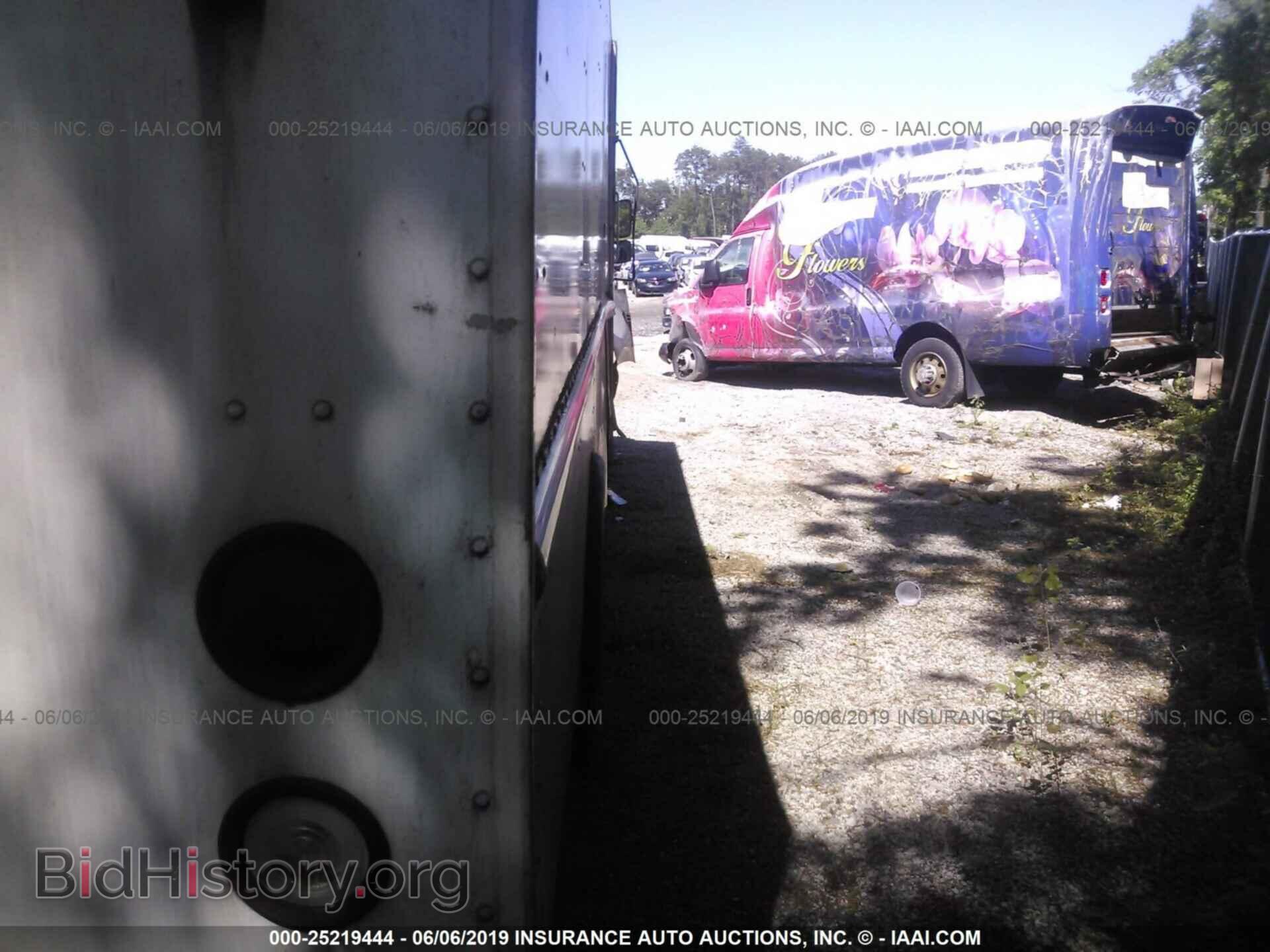 2010 FORD ECONOLINE - VIN: 1FC3E3KL6ADA48863 - Фото 4