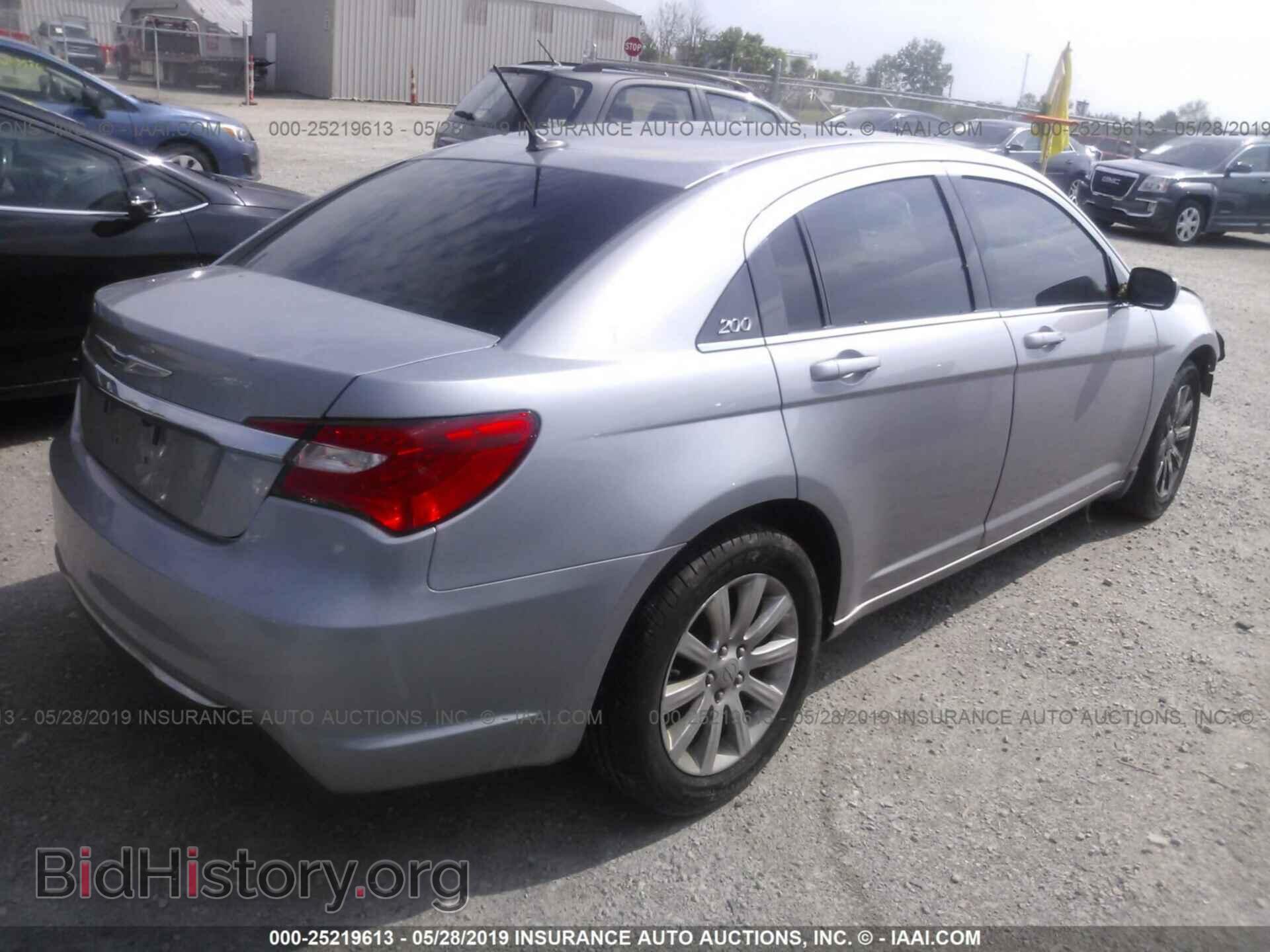 2014 CHRYSLER 200 - VIN: 1C3CCBBG8EN106320 - Фото 4