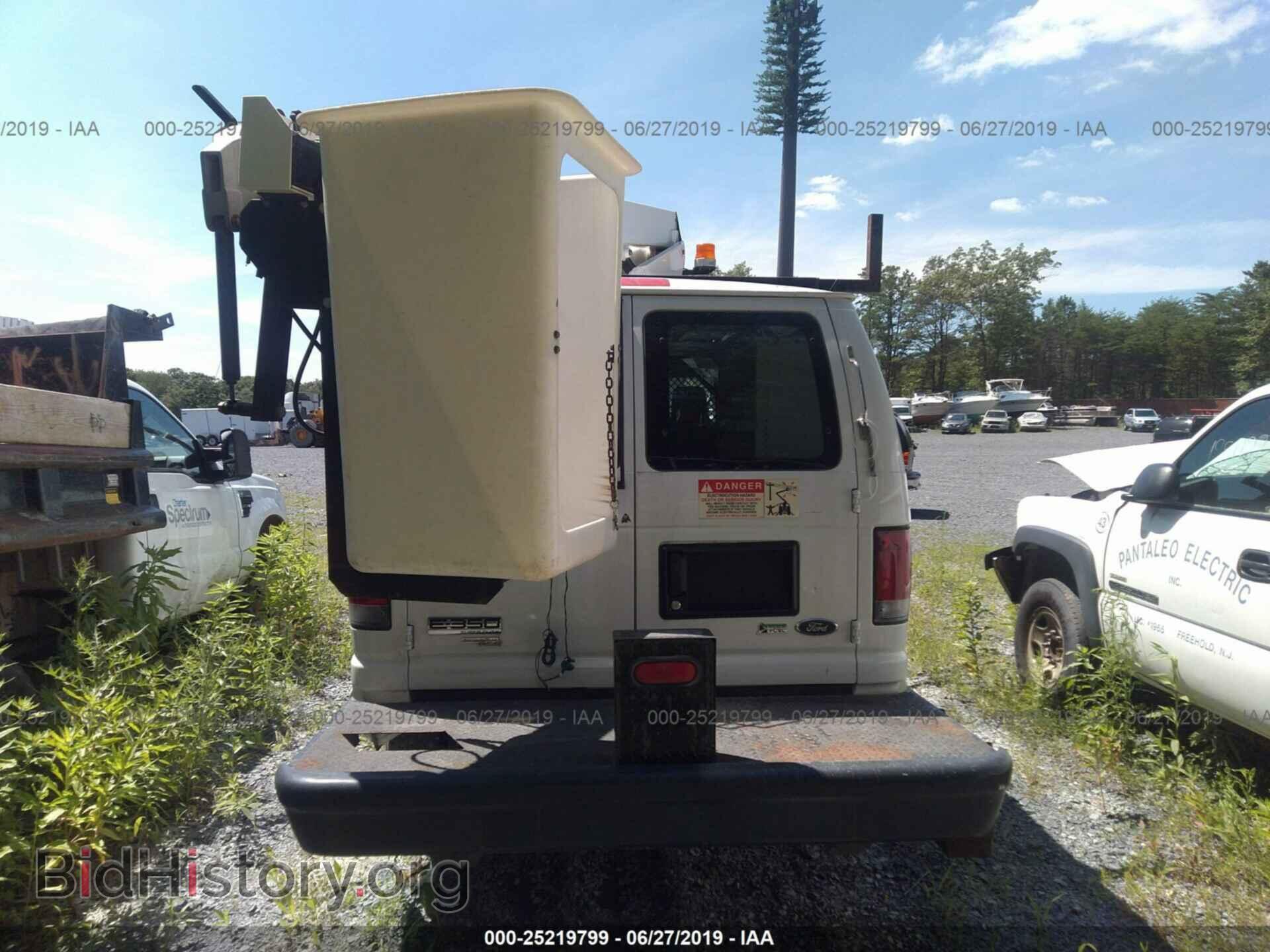 2011 FORD ECONOLINE - VIN: 1FTSE3EL7BDB25782 - Photo 8
