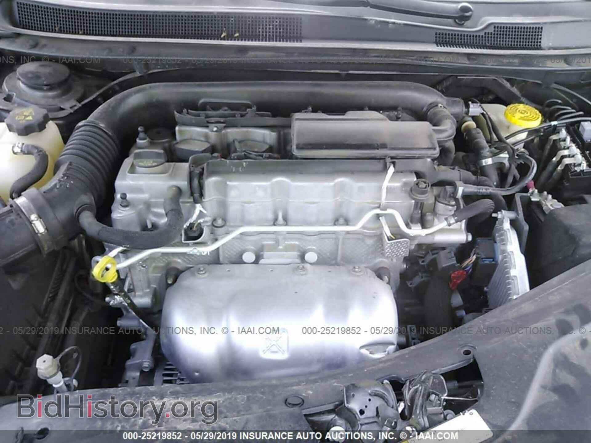 2016 CHRYSLER 200 - VIN: 1C3CCCAB6GN178678 - Photo 10