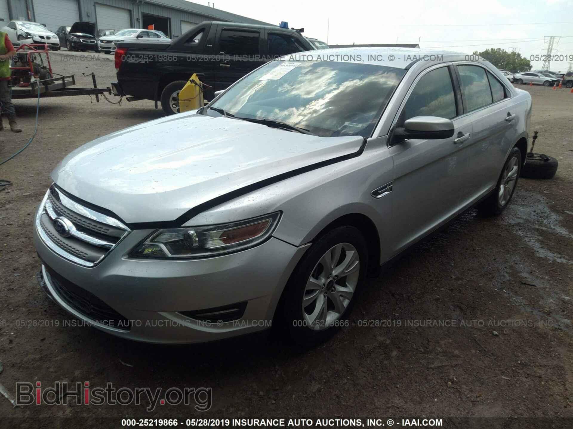 2011 FORD TAURUS - VIN: 1FAHP2EW9BG157212 - Фото 2