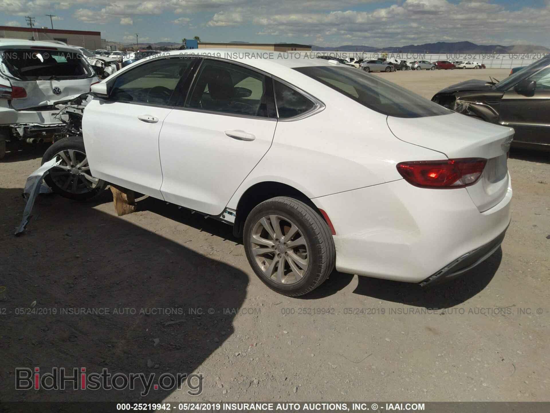 2015 CHRYSLER 200 - VIN: 1C3CCCAB0FN747393 - Photo 3