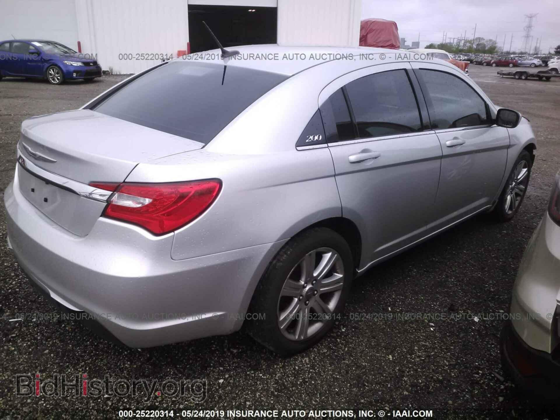 2012 CHRYSLER 200 - VIN: 1C3CCBBB1CN299282 - Фото 4