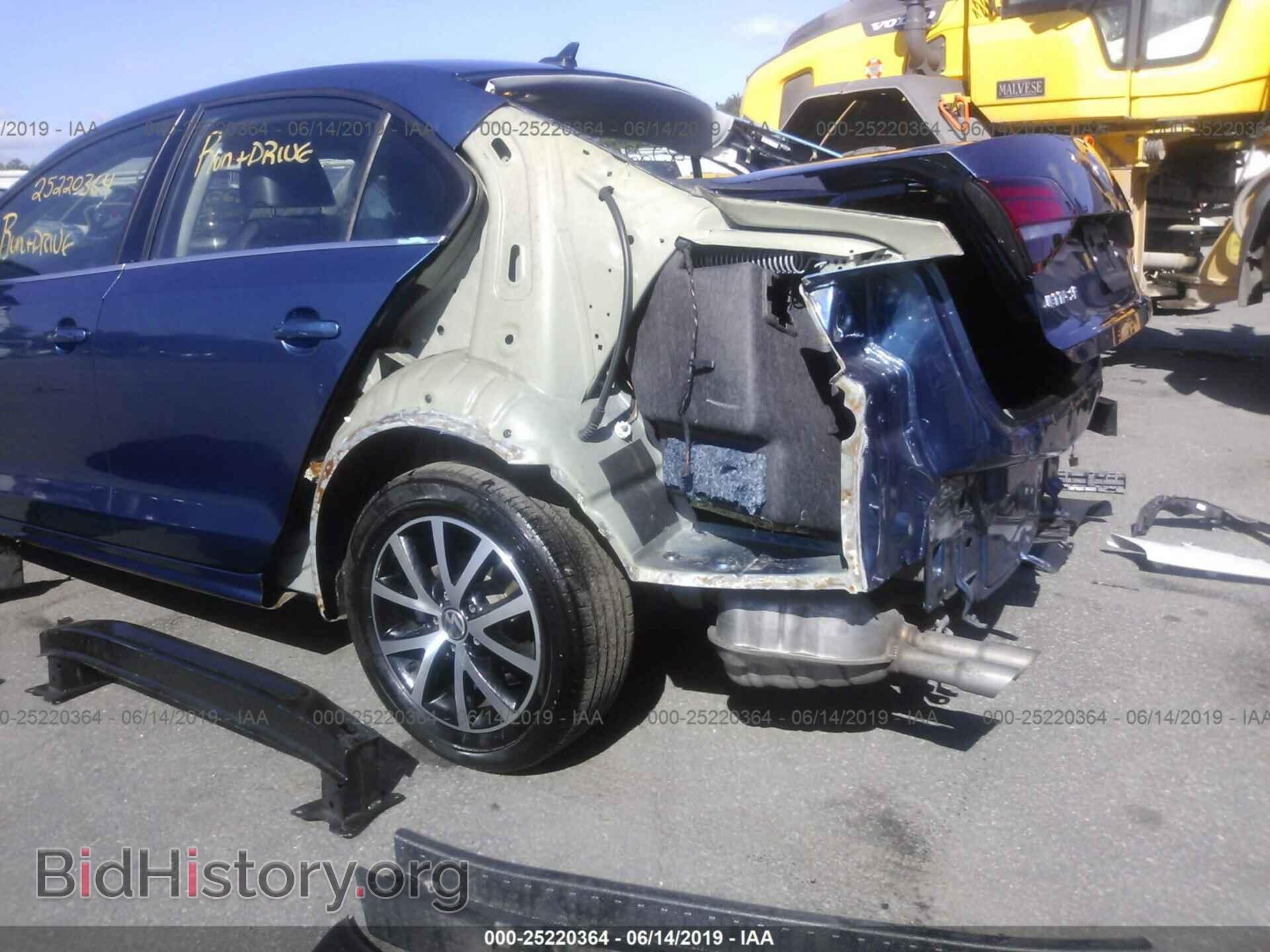 2017 VOLKSWAGEN JETTA - VIN: 3VWDB7AJ5HM367669 - Фото 6