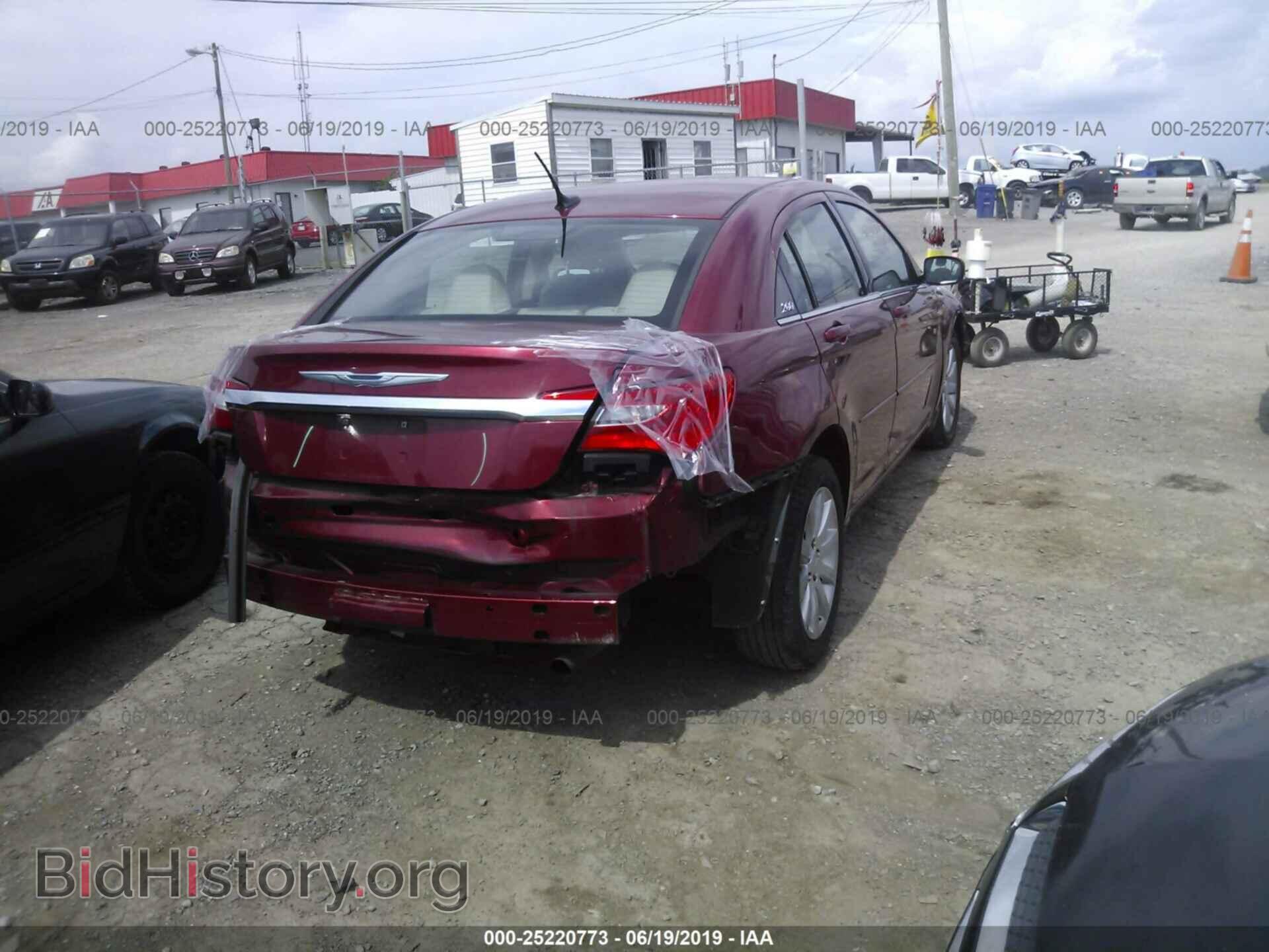 2012 CHRYSLER 200 - VIN: 1C3CCBBBXCN154824 - Фото 4