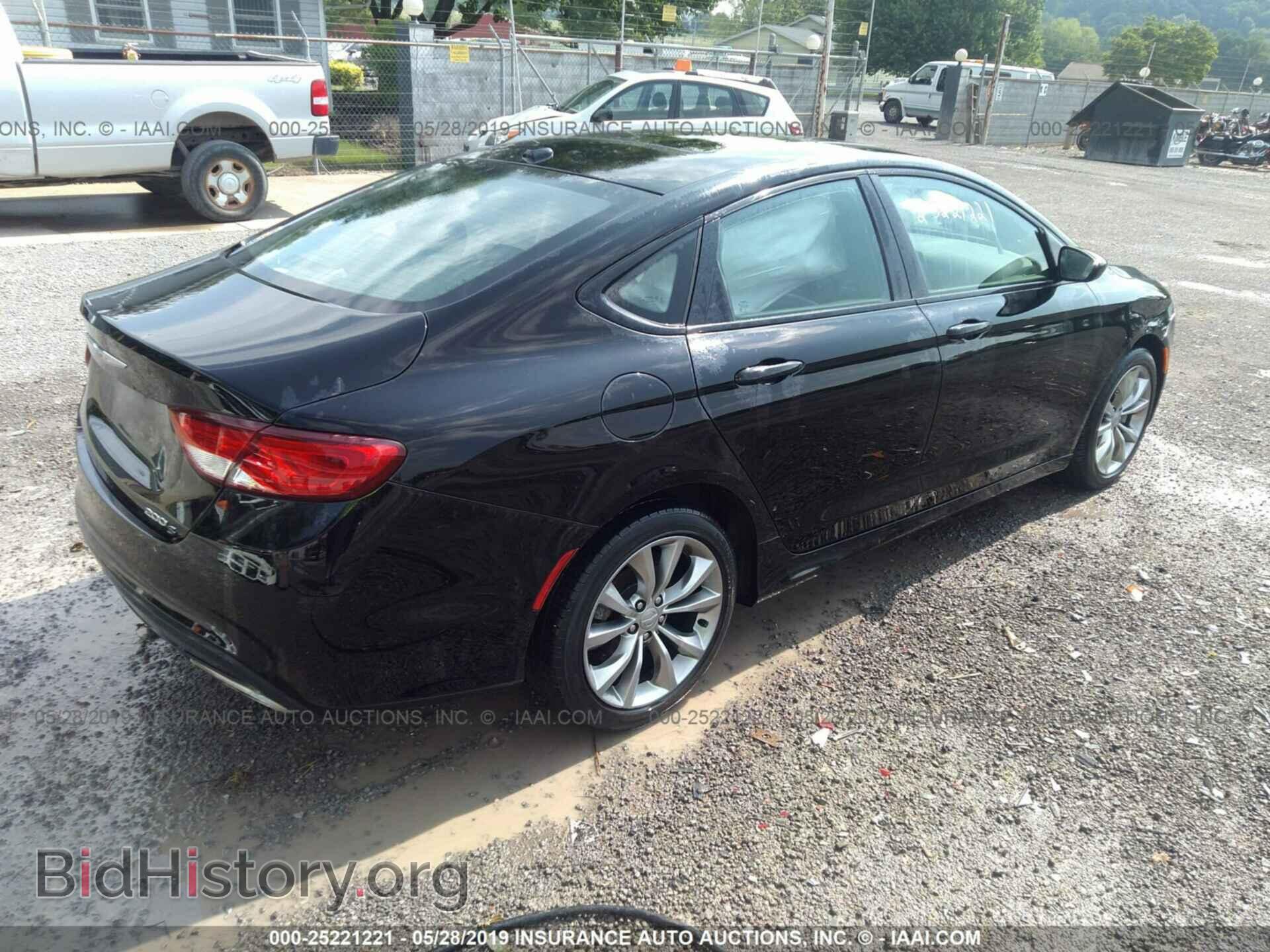 2016 CHRYSLER 200 - VIN: 1C3CCCBB2GN151752 - Photo 4