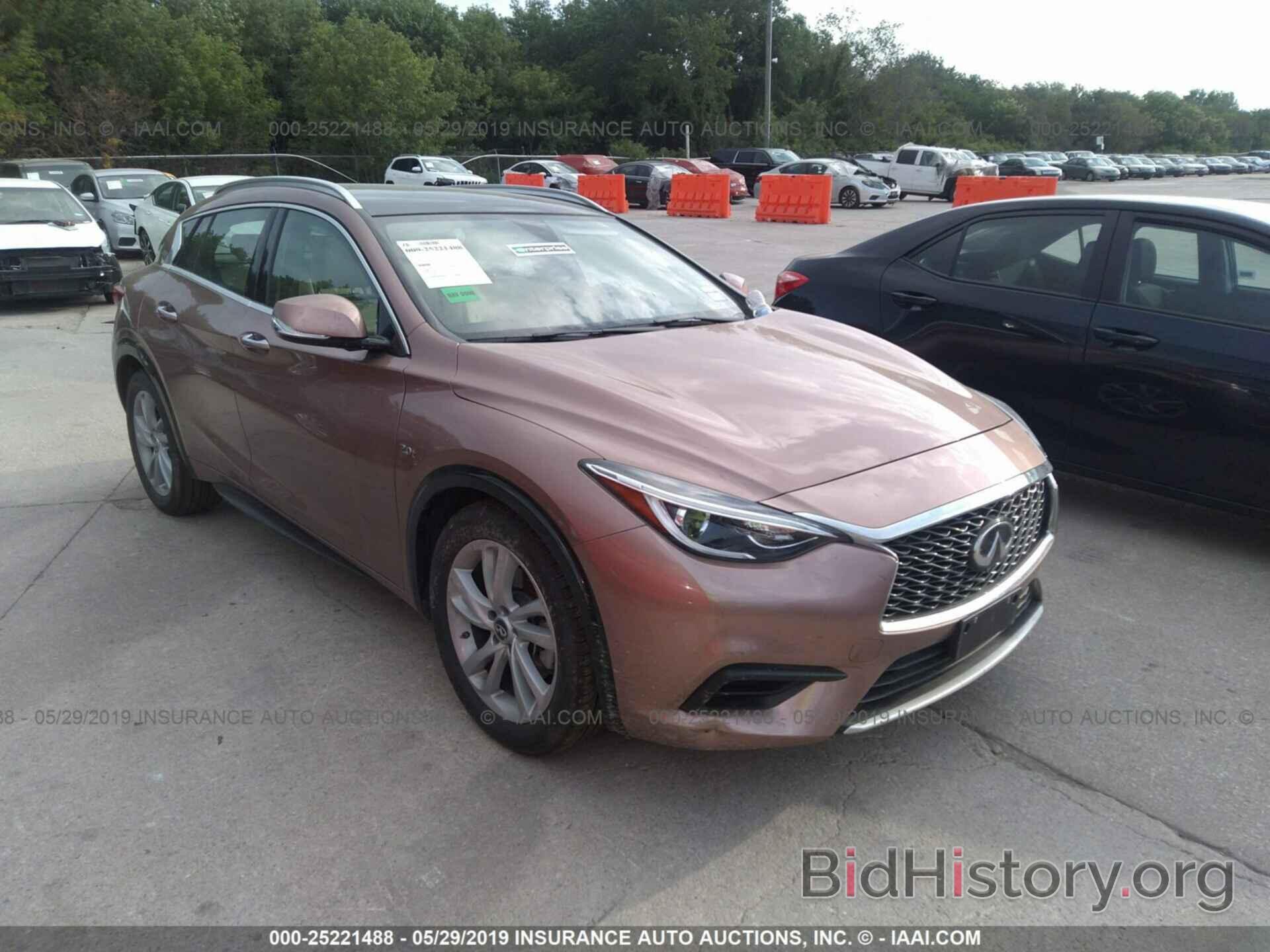 Фотография SJKCH5CP7KA007436 - INFINITI QX30 2019