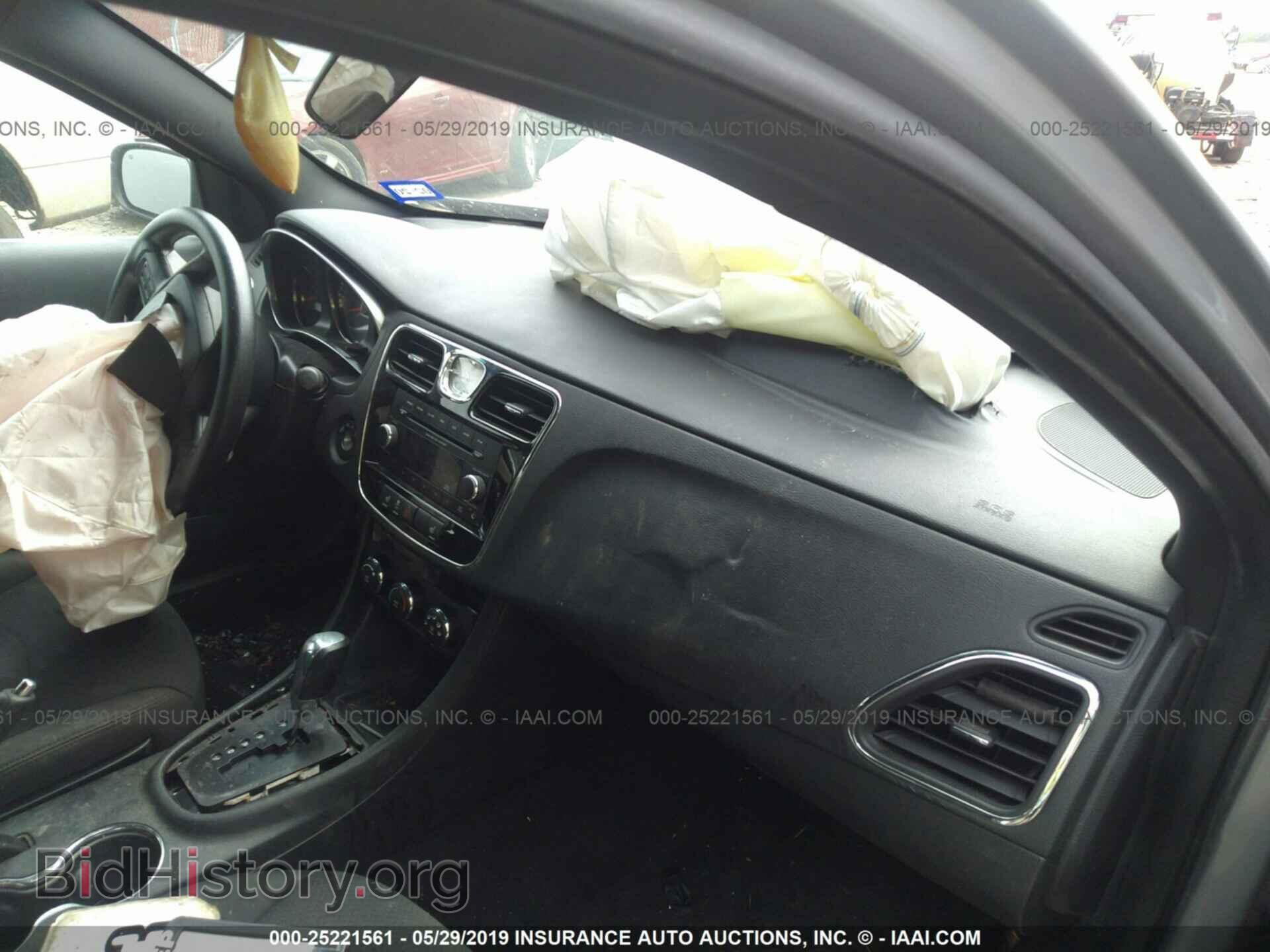 2014 CHRYSLER 200 - VIN: 1C3CCBAG1EN152332 - Фото 5