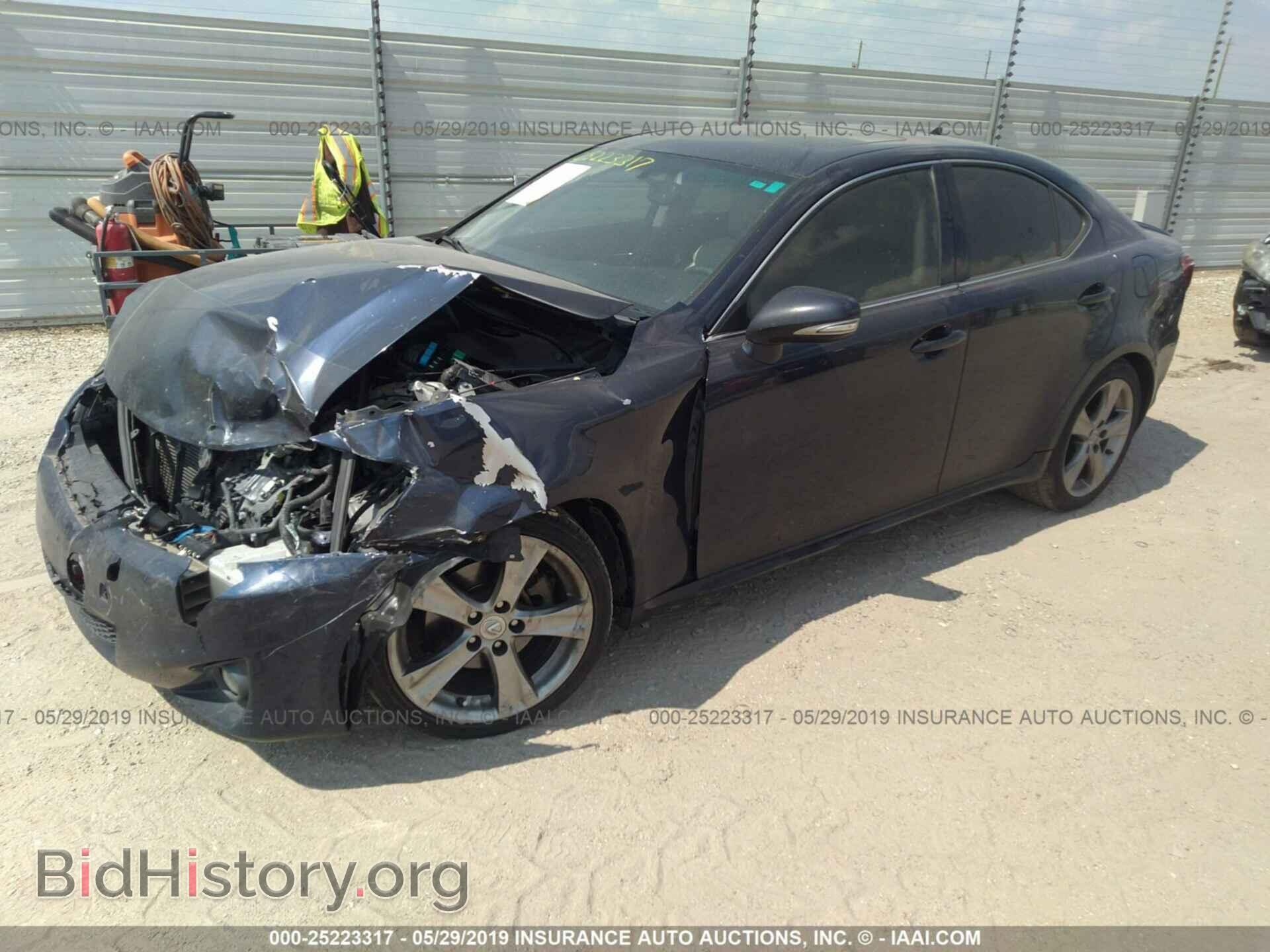 2011 LEXUS IS - VIN: JTHBF5C24B5156760 - Фото 2