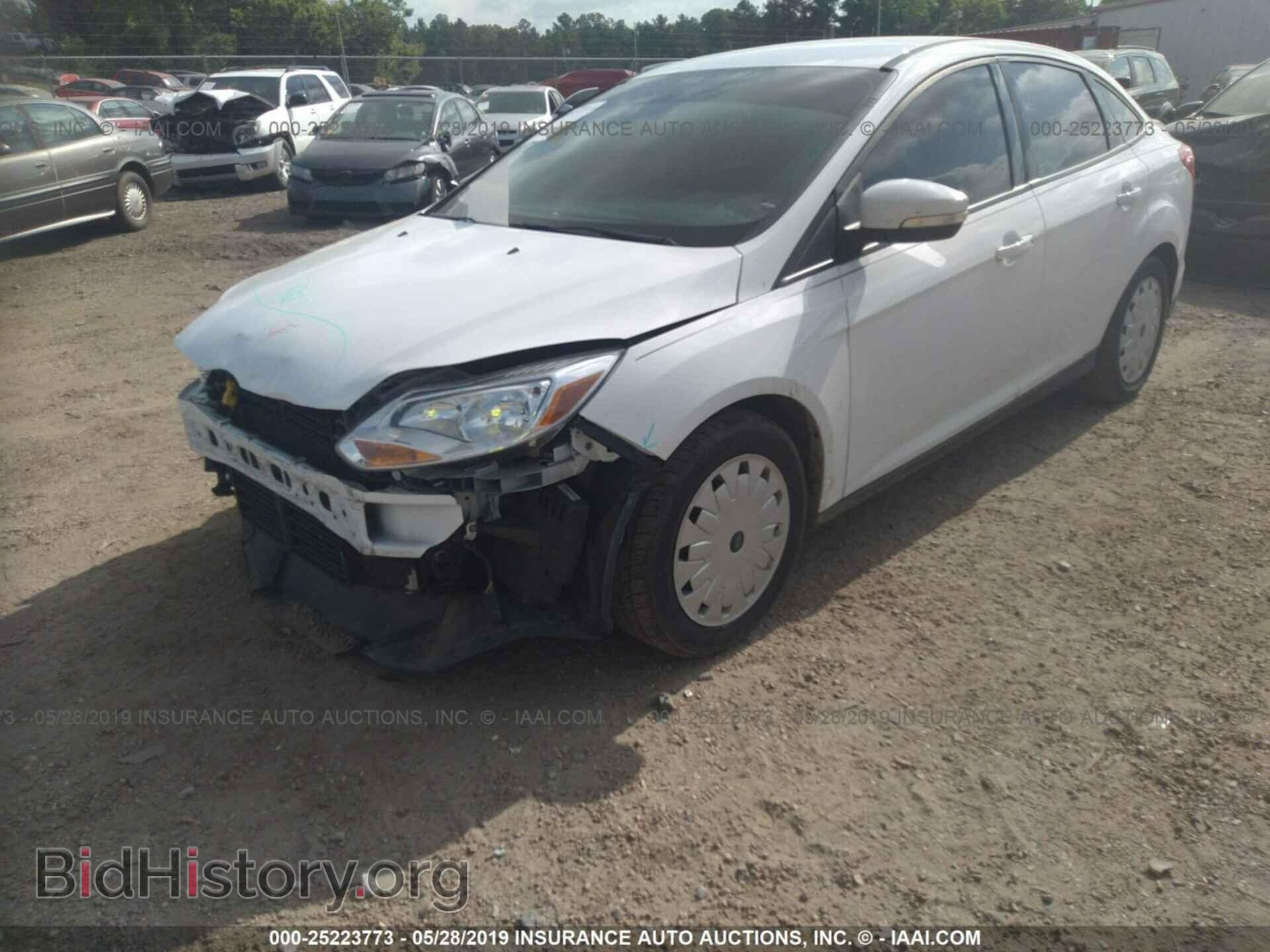 2013 FORD FOCUS - VIN: 1FADP3F22DL242368 - Фото 2