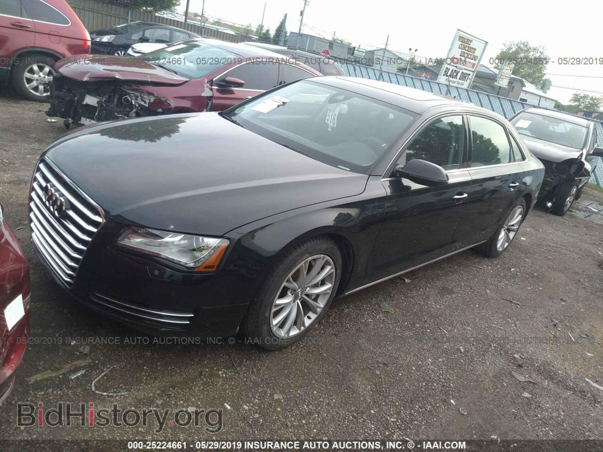 2011 AUDI A8 - VIN: WAURVAFD7BN017387 - Фото 2