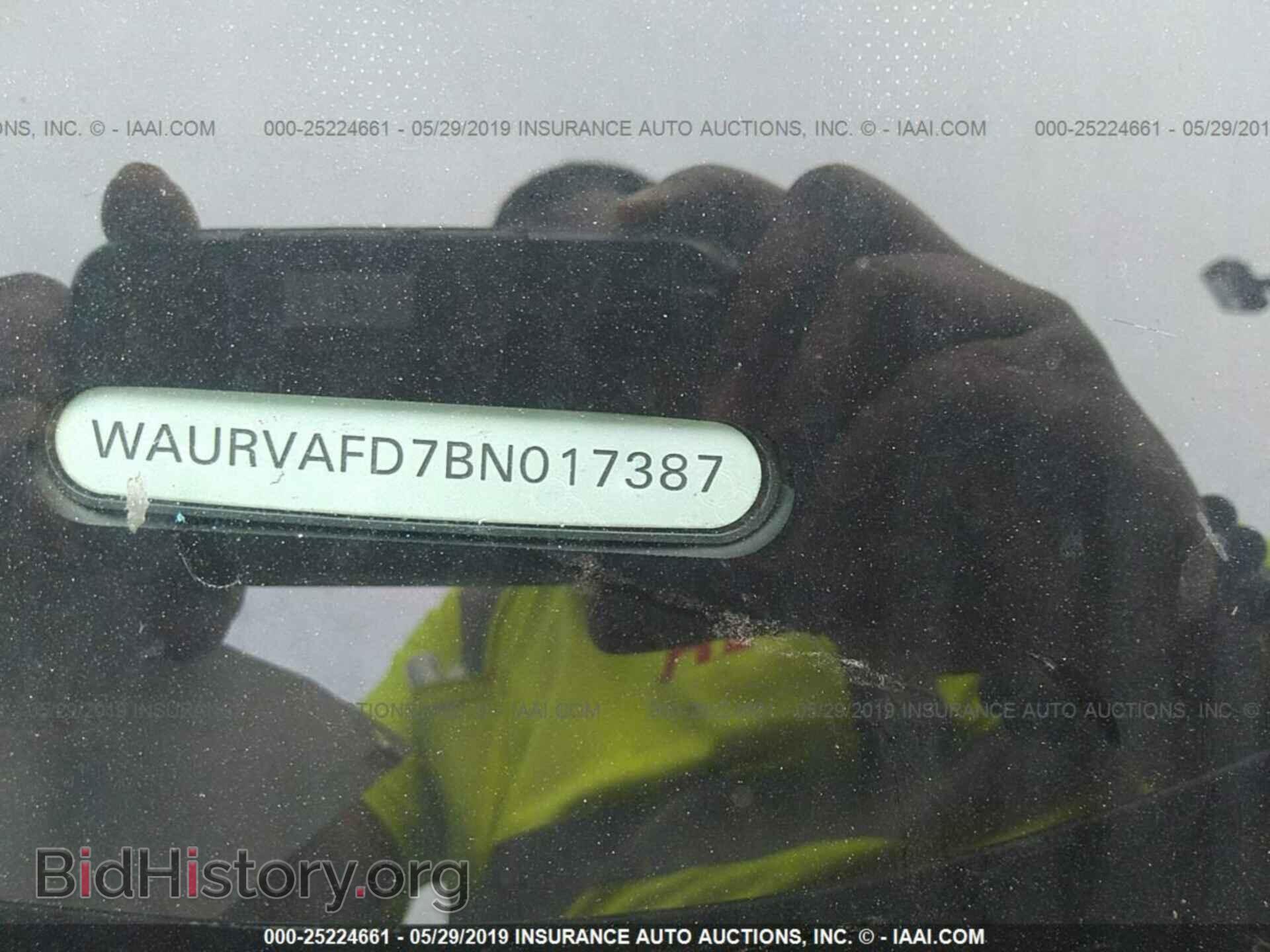 2011 AUDI A8 - VIN: WAURVAFD7BN017387 - Фото 9