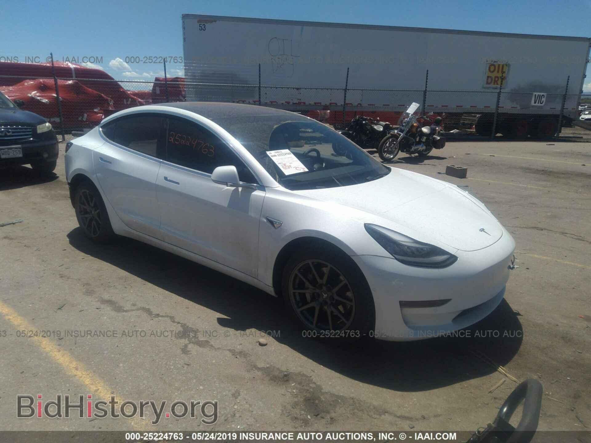 Фотография 5YJ3E1EB2JF128421 - TESLA MODEL 3 2018