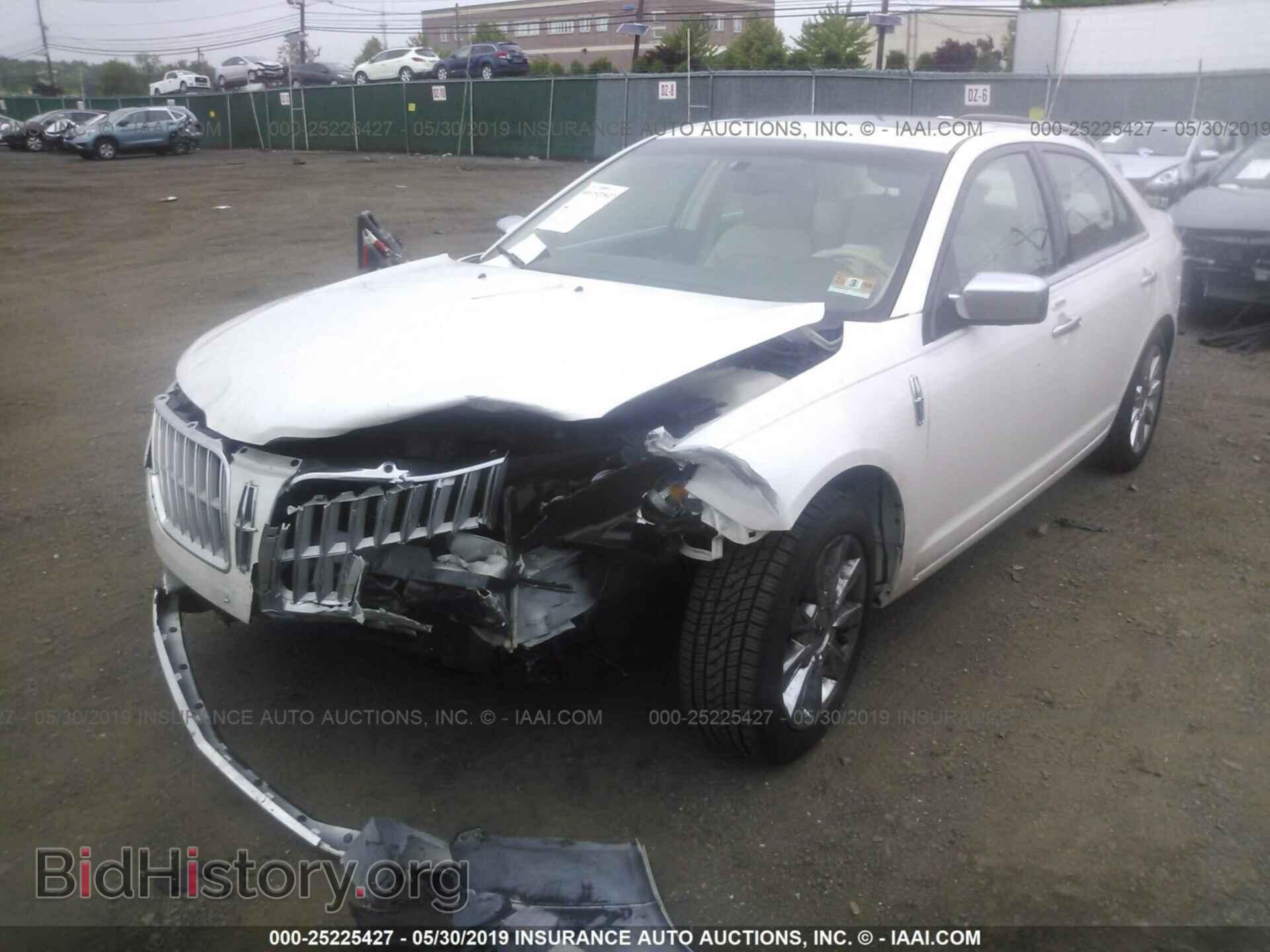 2011 LINCOLN MKZ - VIN: 3LNHL2JC2BR764591 - Фото 2