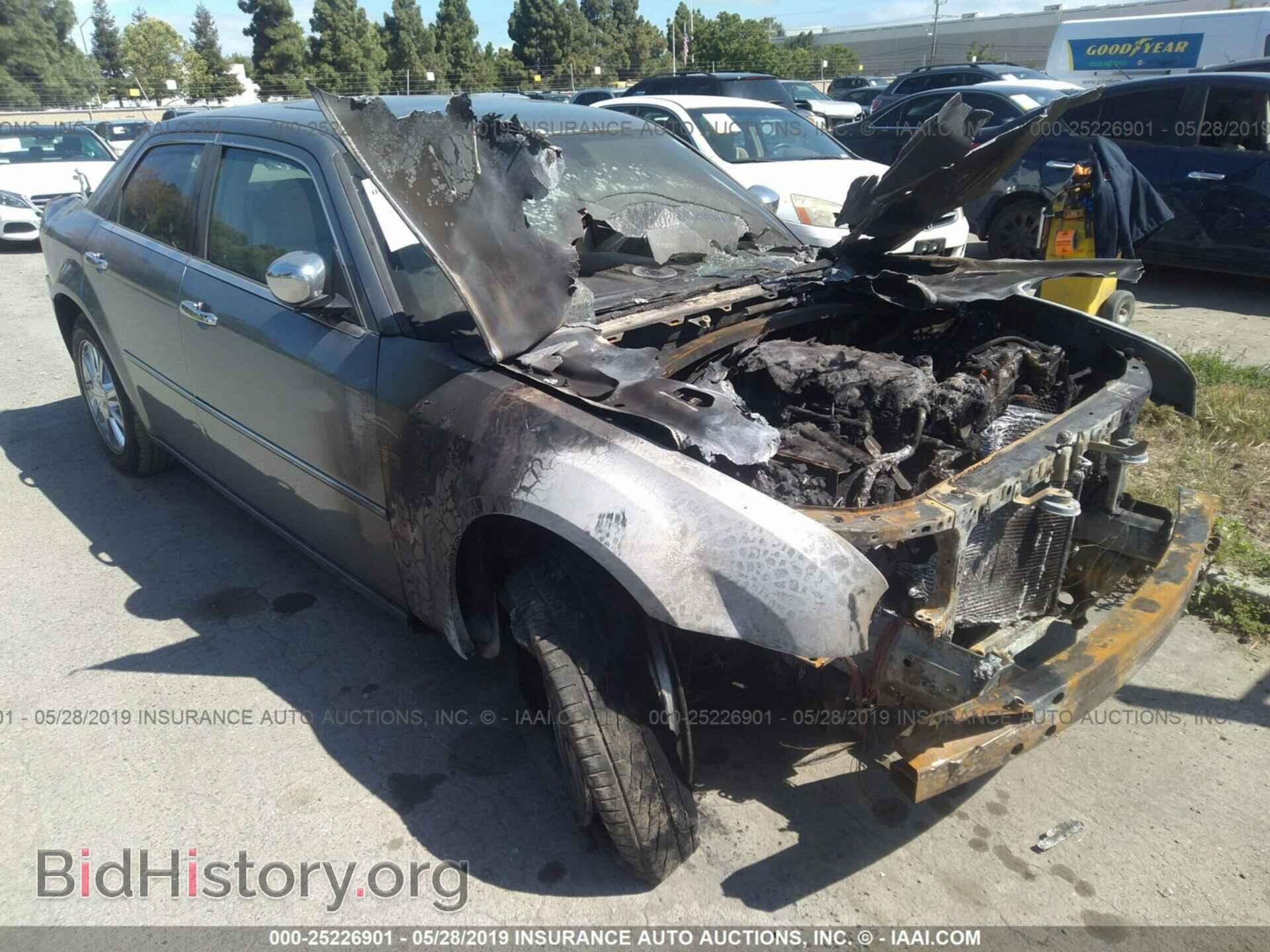 Photo 2C3LK63H47H763564 - CHRYSLER 300C 2007