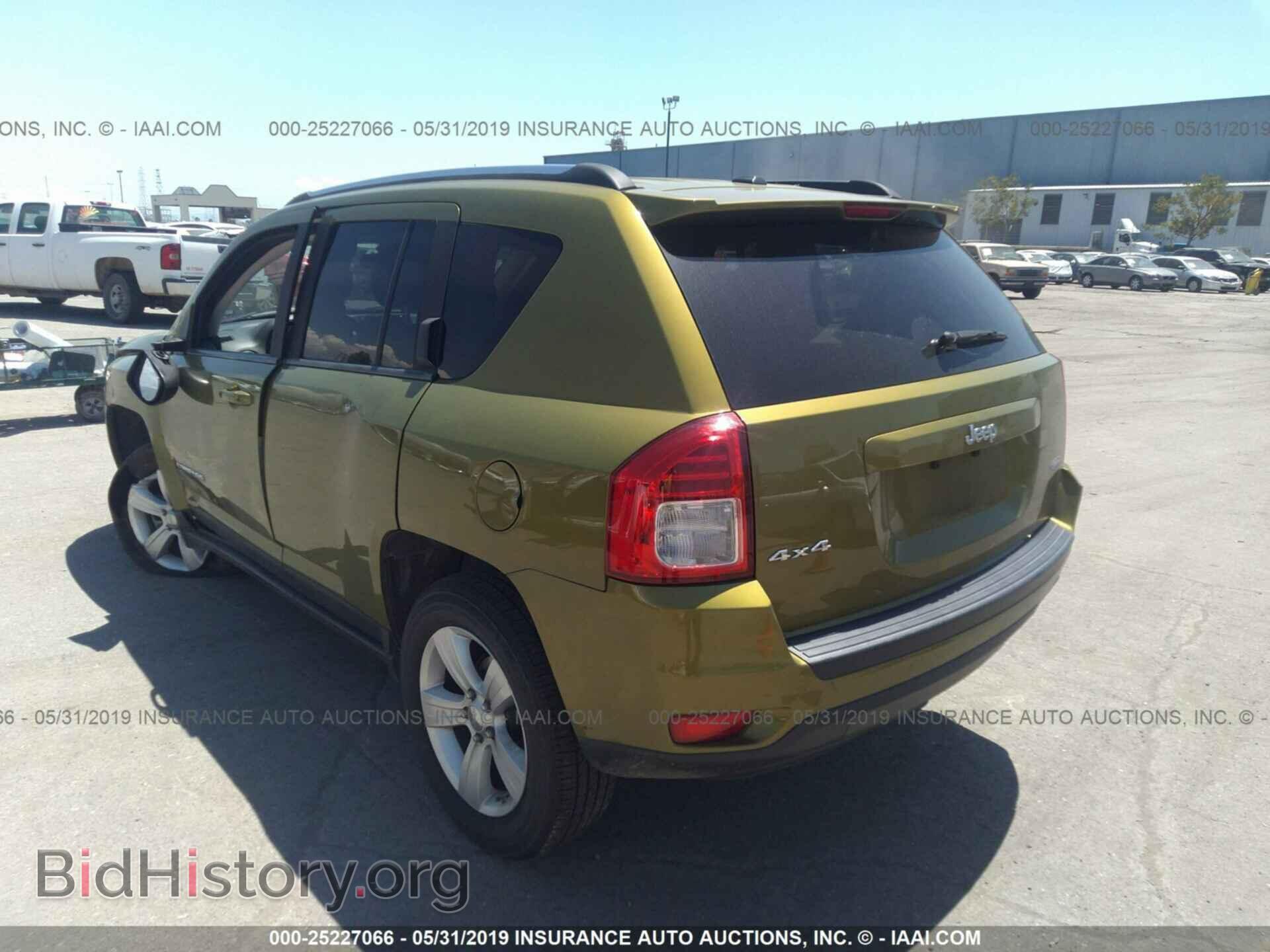 2012 JEEP COMPASS - VIN: 1C4NJDEB8CD572709 - Photo 3