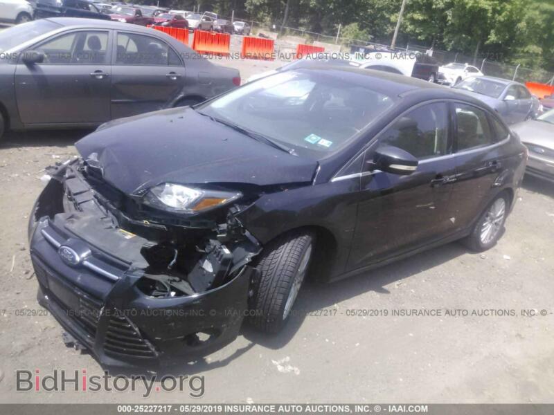 2013 Ford FOCUS (VIN 1FADP3J26DL218100) — фото 2 из 10