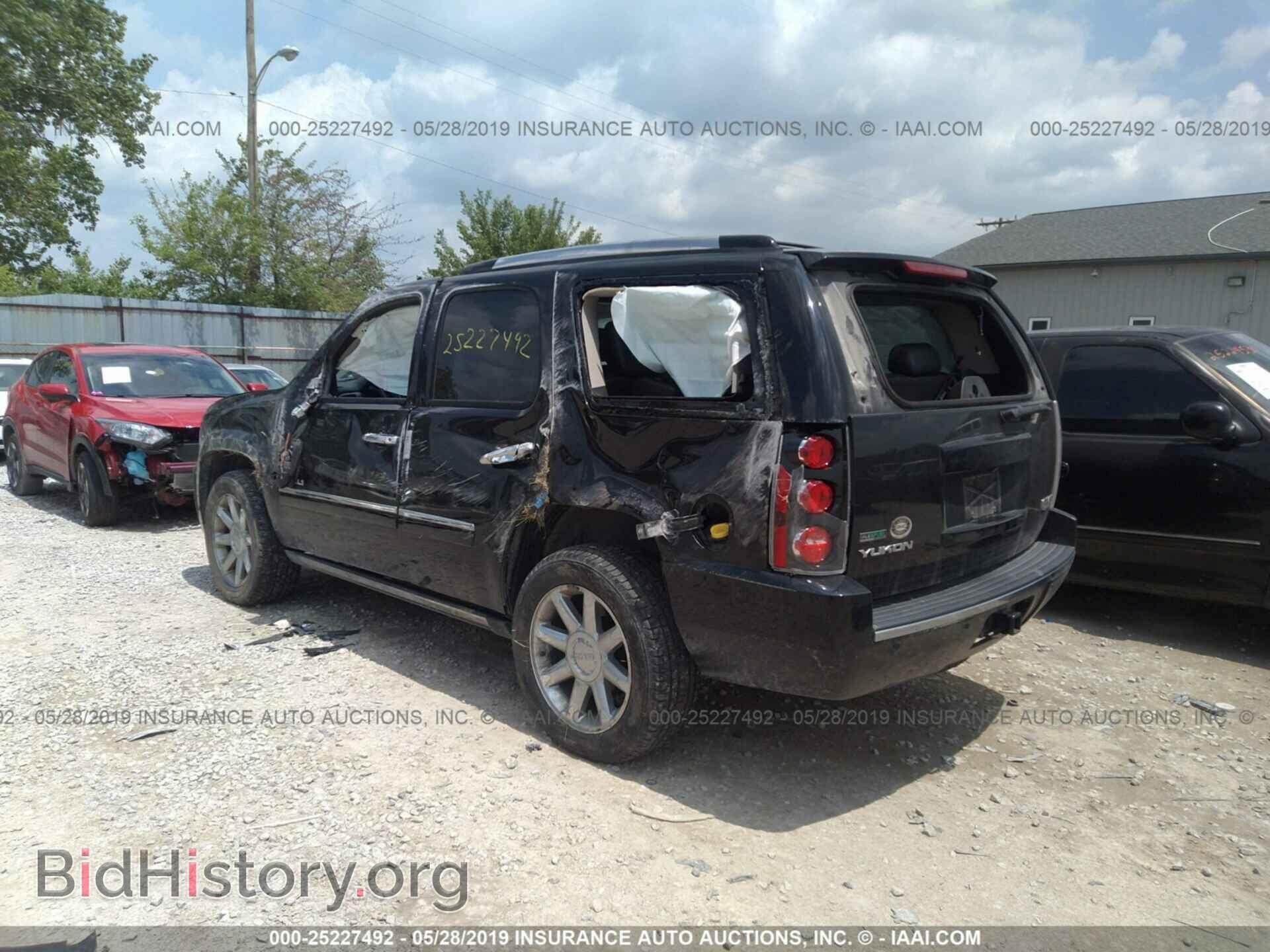 2011 GMC YUKON - VIN: 1GKS2EEF4BR241365 - Фото 3