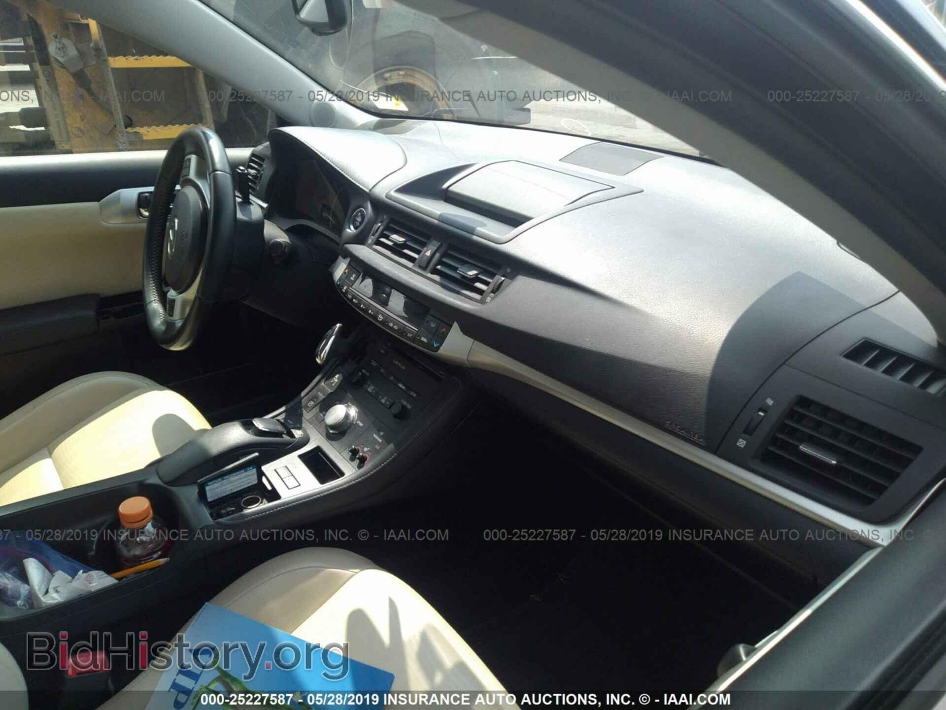 2012 LEXUS CT - VIN: JTHKD5BHXC2060601 - Photo 5