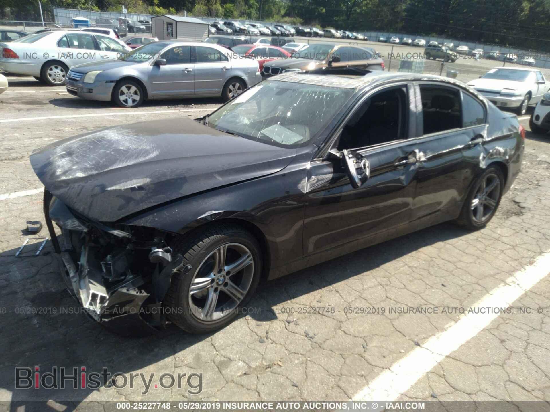 2013 BMW 328 - VIN: WBA3A5C50DF604100 - Фото 2