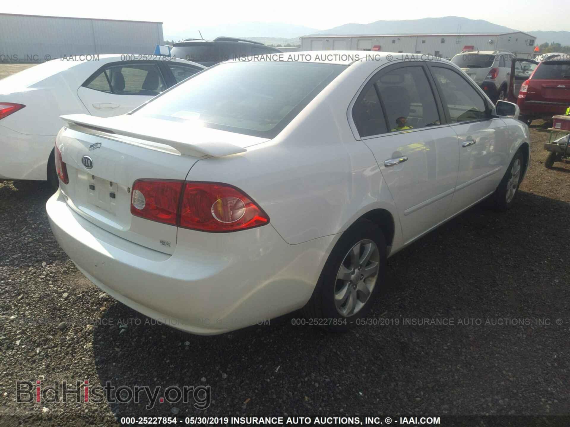 2008 KIA OPTIMA - VIN: KNAGE123685170761 - Фото 4
