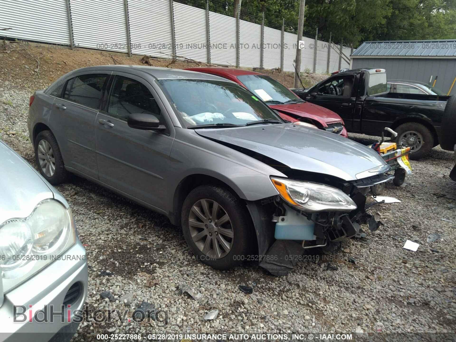 Photo 1C3CCBBB2DN608243 - CHRYSLER 200 2013