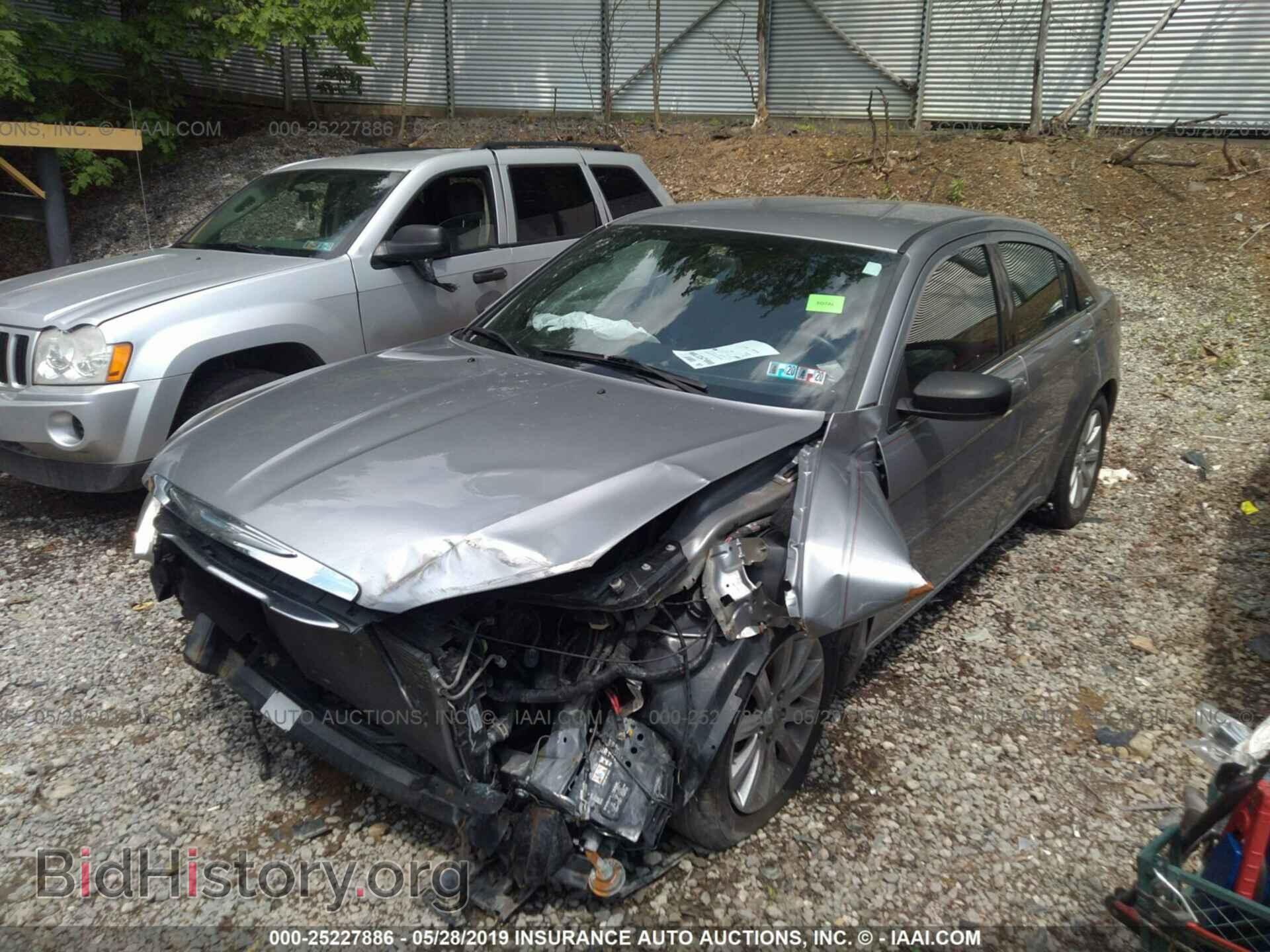 2013 CHRYSLER 200 - VIN: 1C3CCBBB2DN608243 - Photo 2