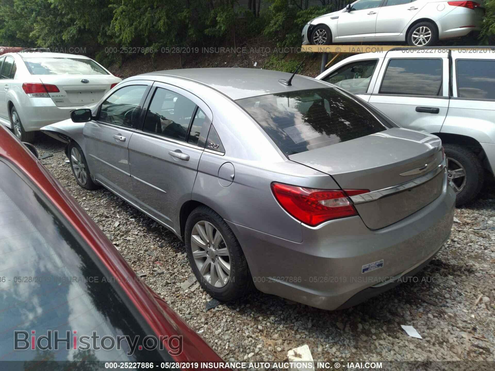 2013 CHRYSLER 200 - VIN: 1C3CCBBB2DN608243 - Photo 3
