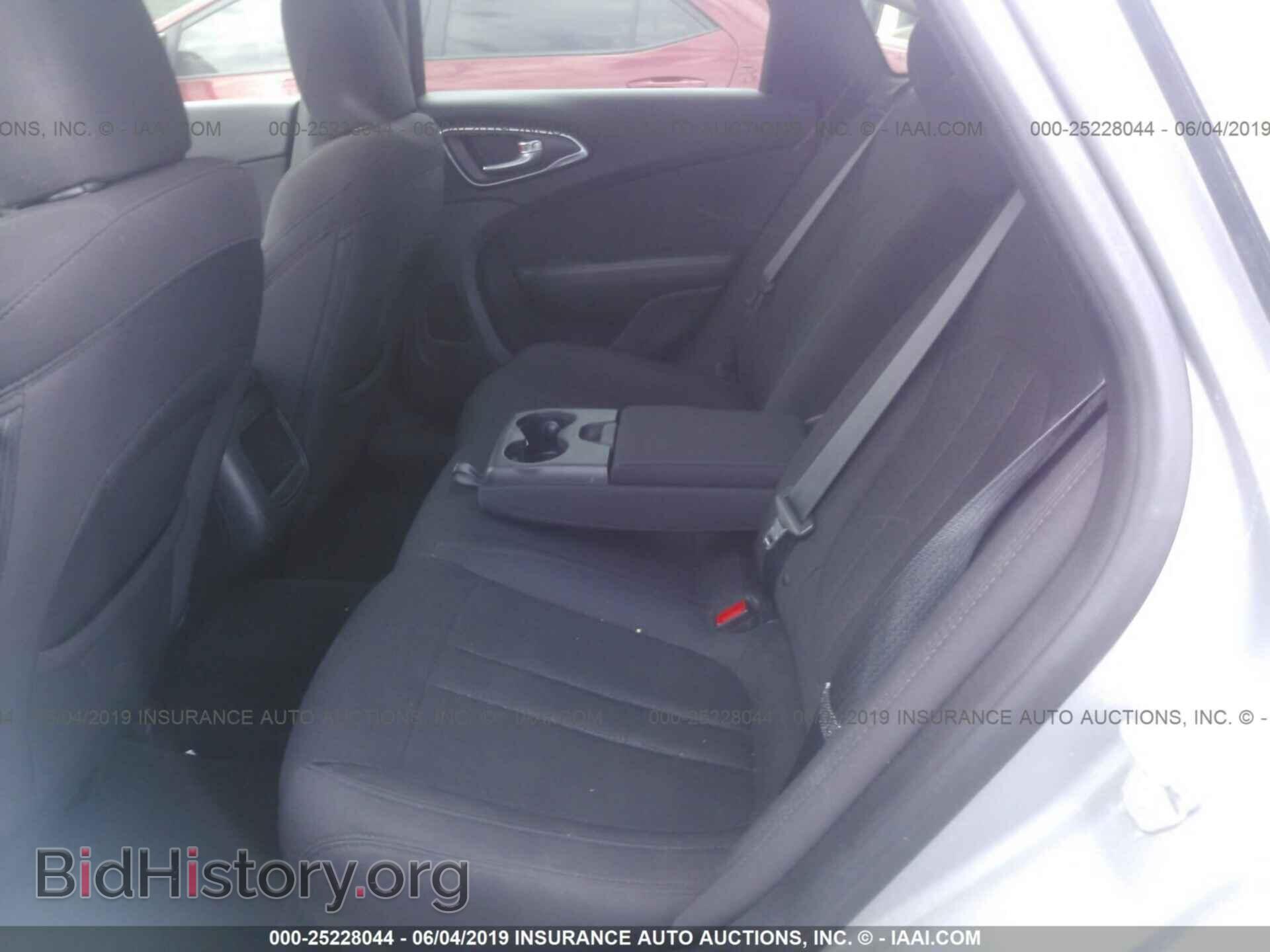 2016 CHRYSLER 200 - VIN: 1C3CCCAB2GN108367 - Фото 8